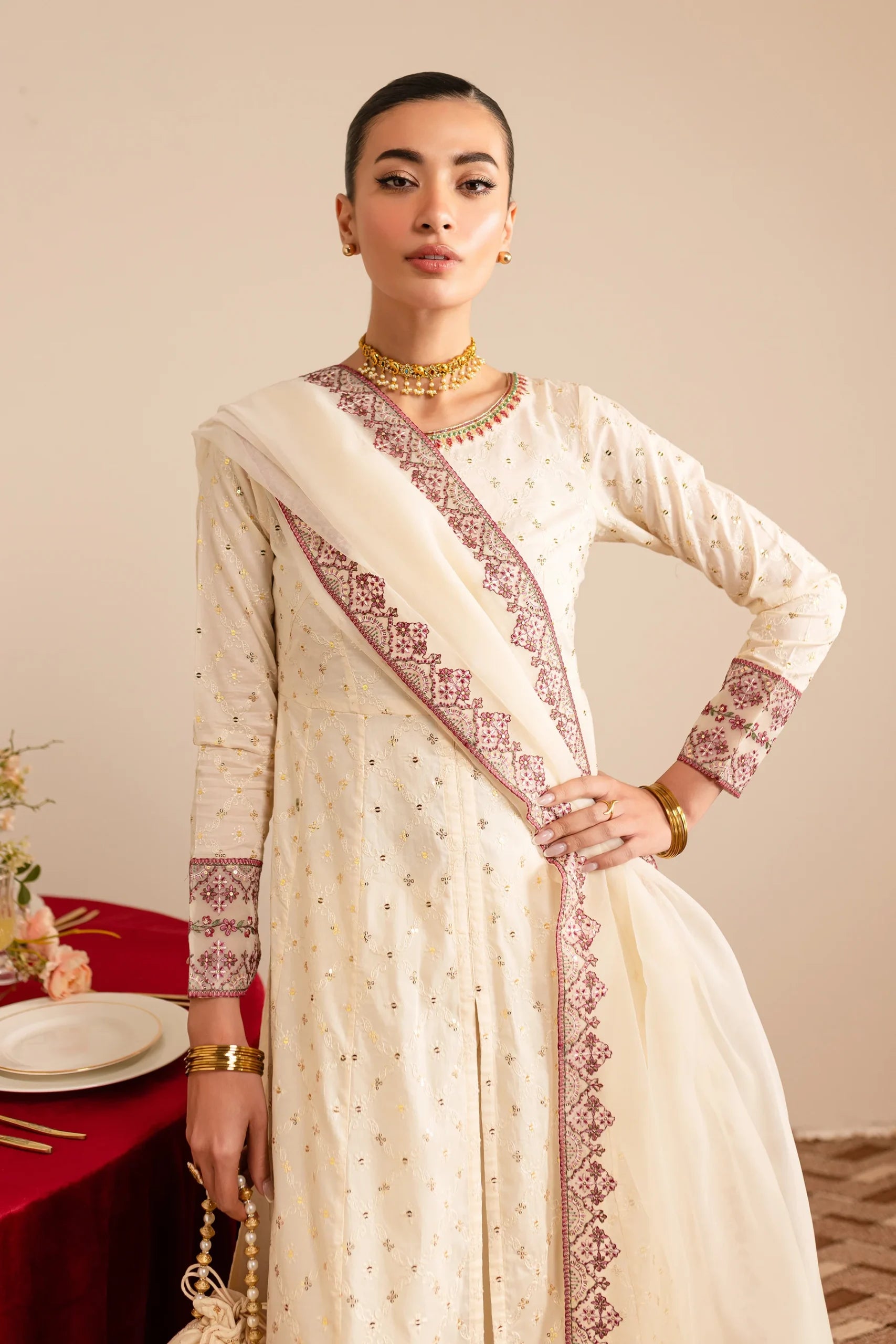 Batik 3Pc Embroidered Lawn Suit Sufaid gulbuy.com