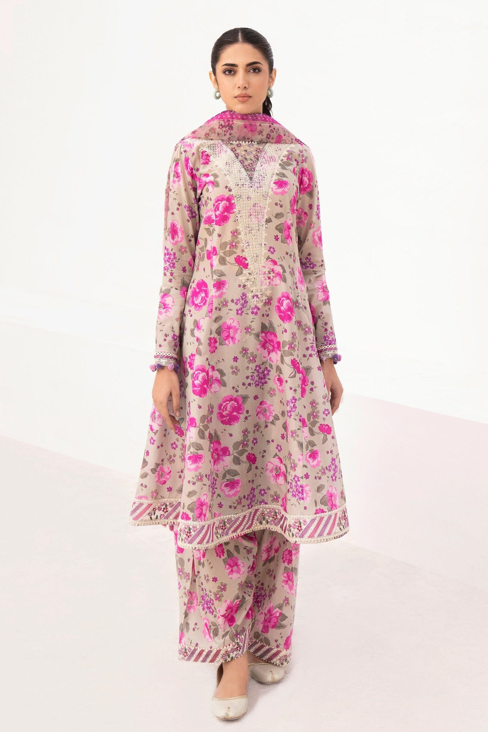 JAZMIN 3 PIECE EMBROIDERED LAWN SUIT (DELIA-D8)