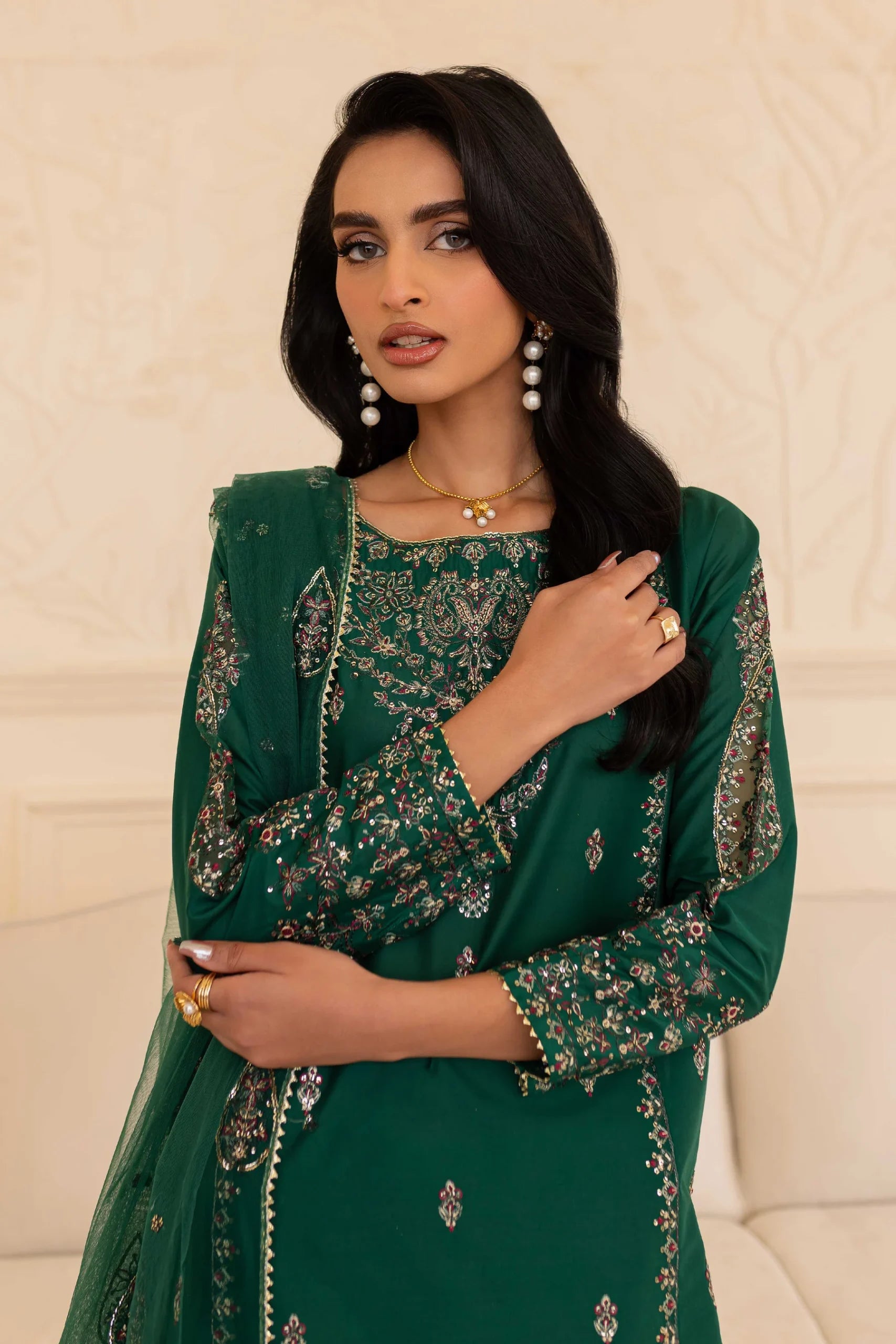 Batik 3Pc Embroidered Lawn Suit Ashaa gulbuy.com