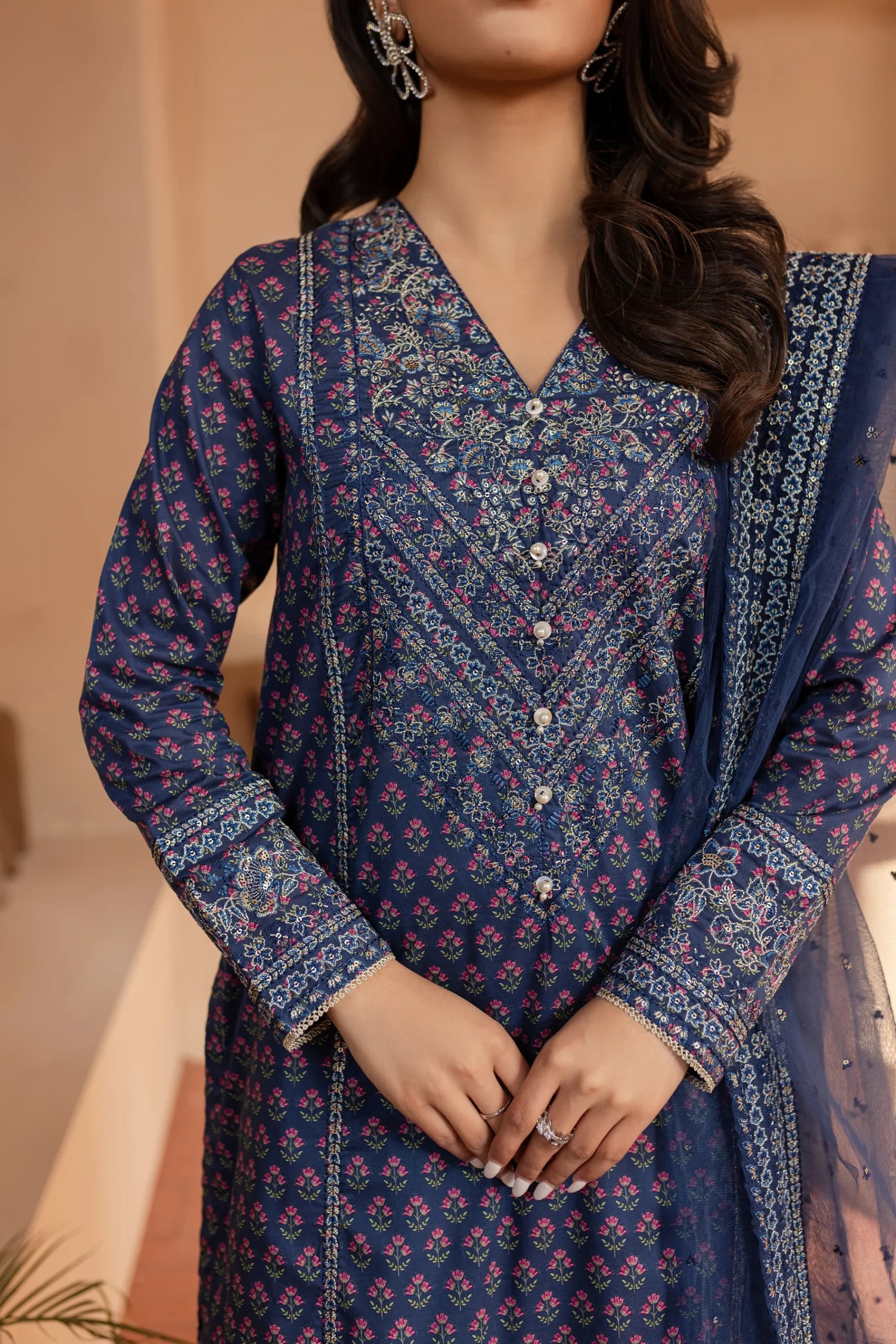 Batik 3Pc Embroidered Lawn Suit Mindy gulbuy.com