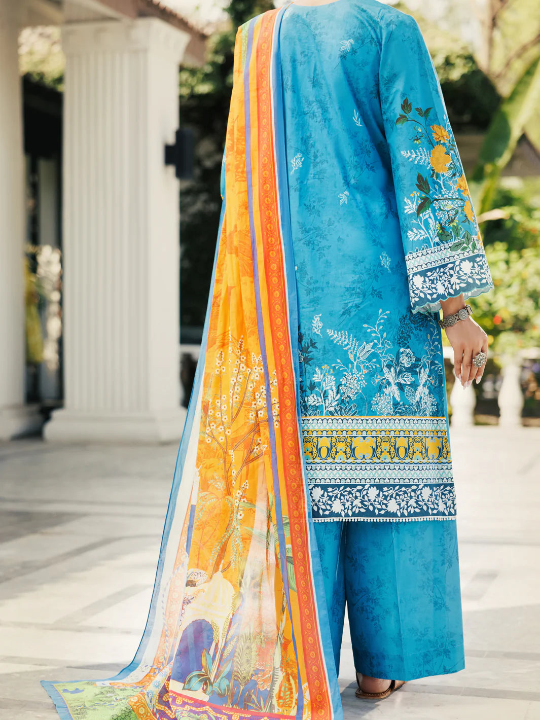 Almirah 3Pc Printed Lawn Suit ALP-3PS-2117 gulbuy.com