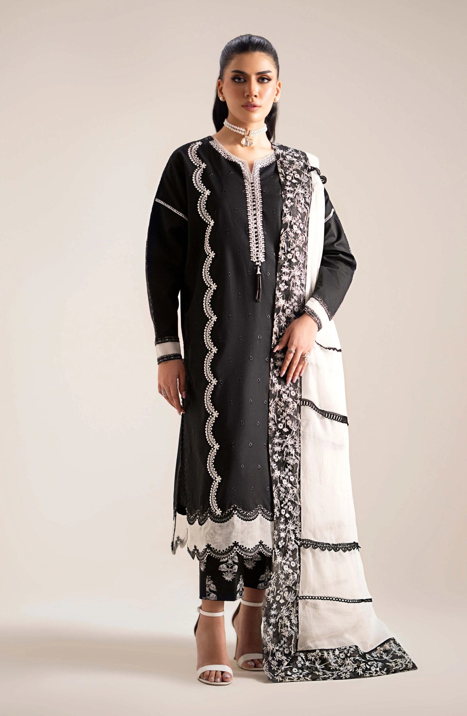 MARYUM & MARIA 3PC EMBROIDERED LAWN SUIT (MS-24236)