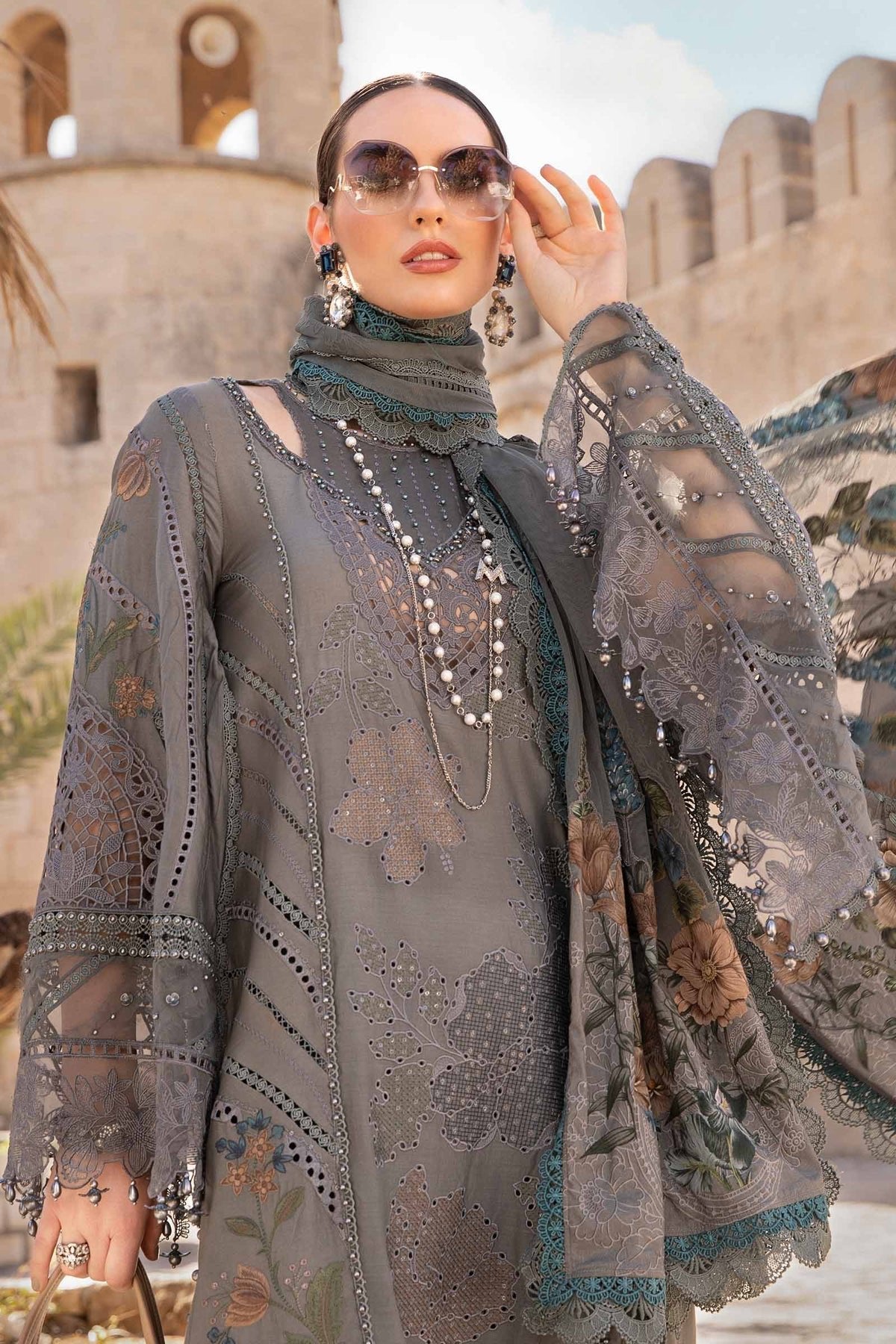 Maria B Eid Collection 3Pc Embroidered Lawn Suit (D-2407-B)