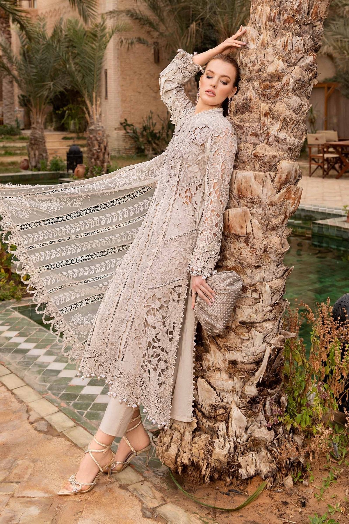 Maria B Eid Collection 3Pc Embroidered Lawn Suit (D-2409-A)