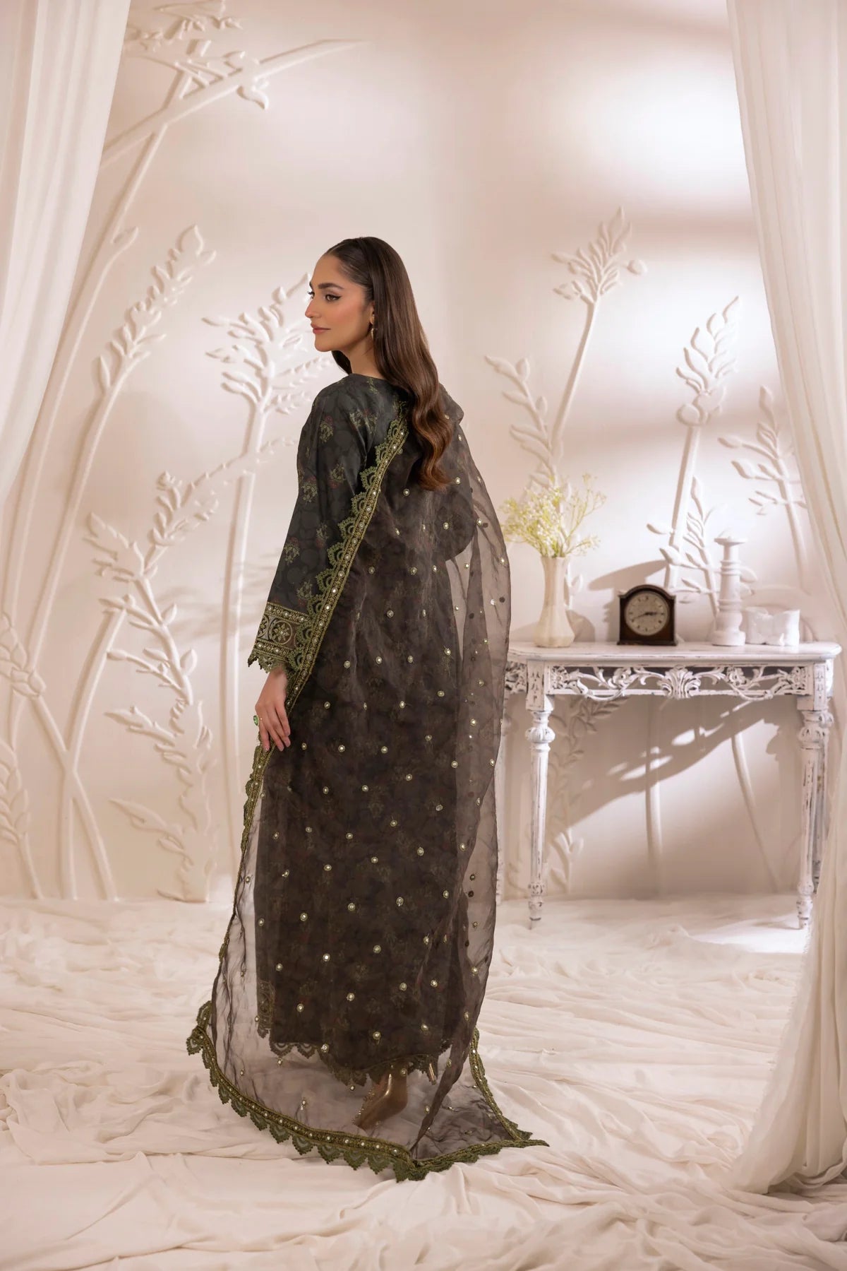 Mohagni 3Pc Embroidered Organza Suit DLS-05 gulbuy.com