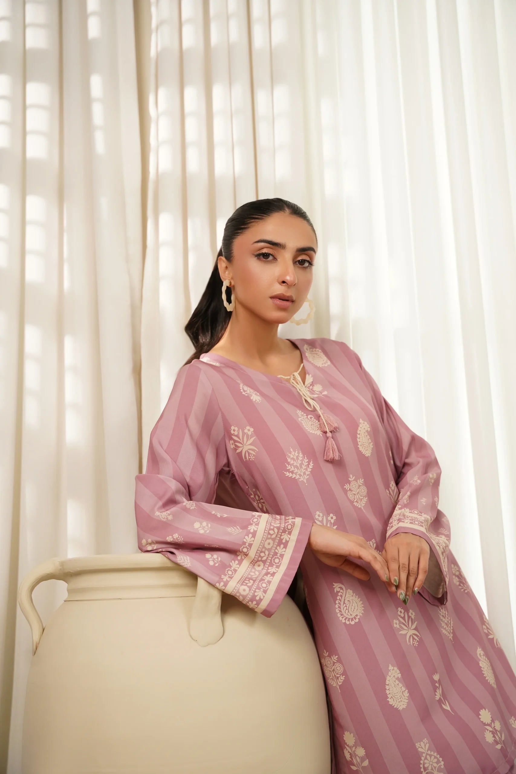 Dhaga 2Pc Printed Lawn Suit Beatrice gulbuy.com
