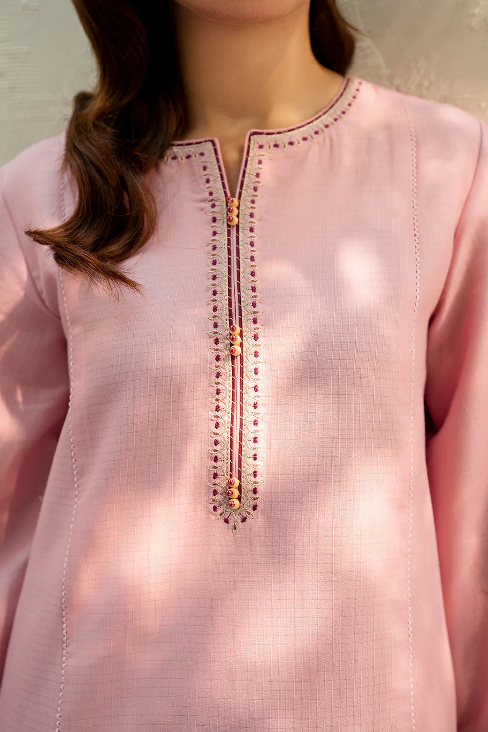 Jazmin 3Pc Embroidered Lawn Suit USE-9205 gulbuy.com
