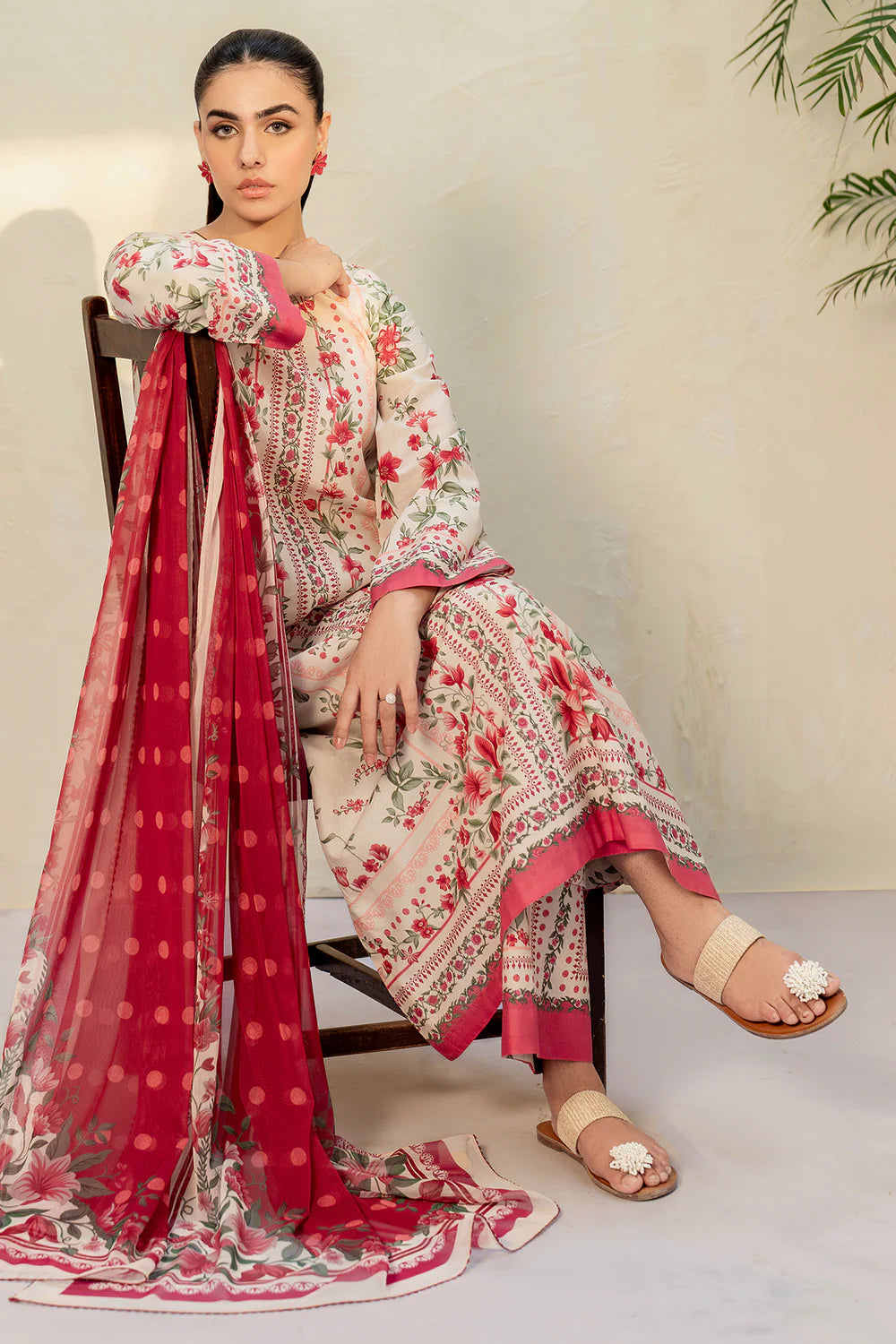 Jazmin 3Pc Digital Printed Lawn Suit USE-9200 gulbuy.com
