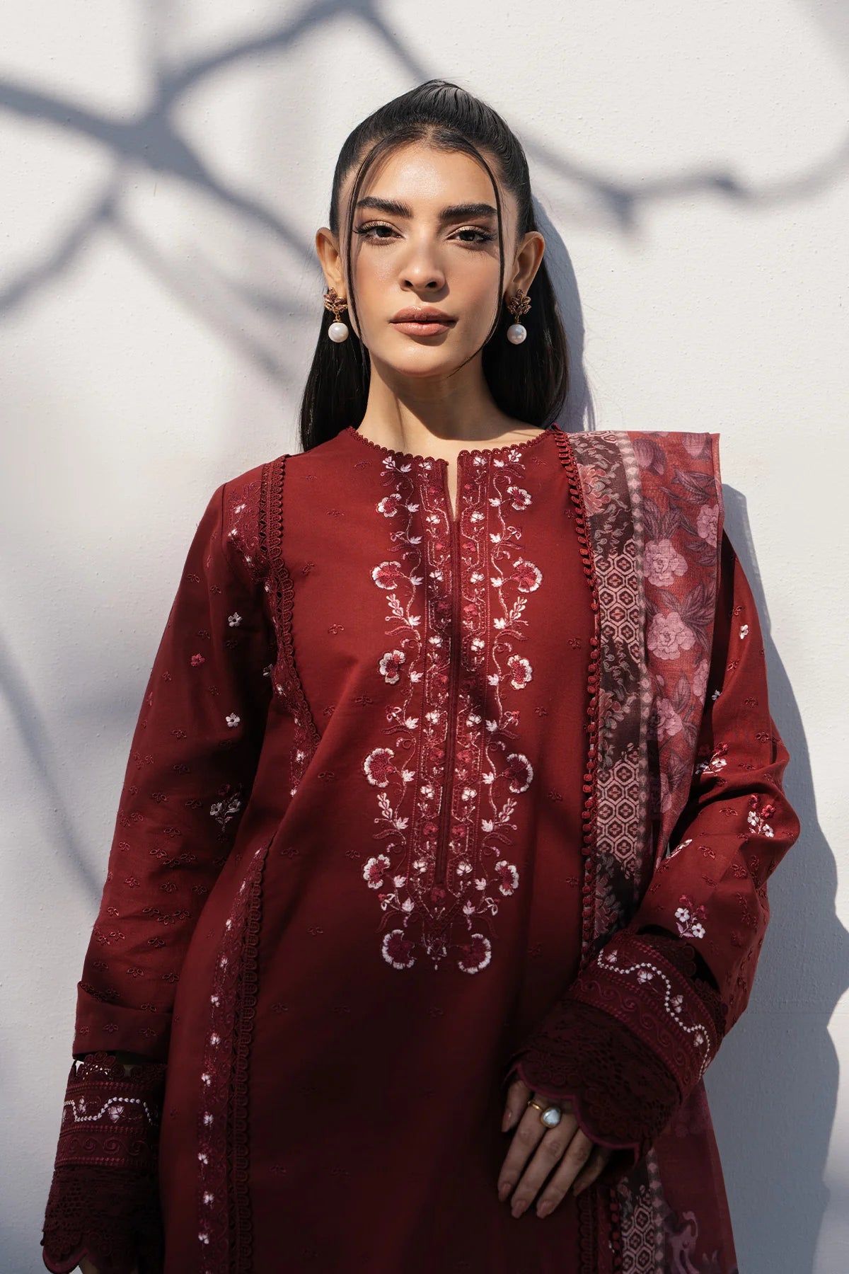 Ziva 3Pc Embroidered Lawn Suit Triana gulbuy.com