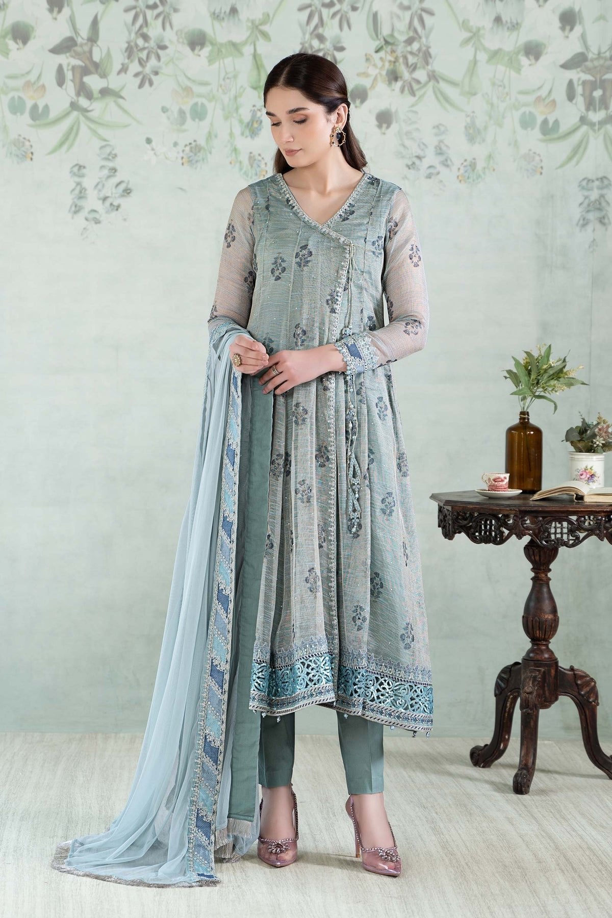 Maria B 3Pc Embroidered Lawn Suit (DW-EA24-29)