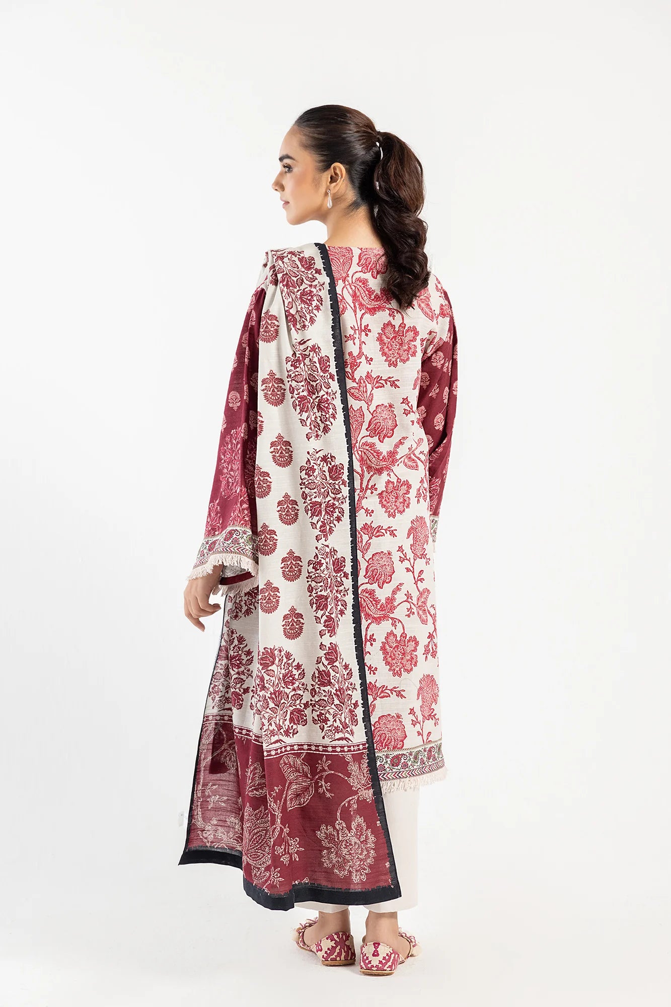 Ethnic 3Pc Printed khaddar Suit E0466/202/416 gulbuy.com