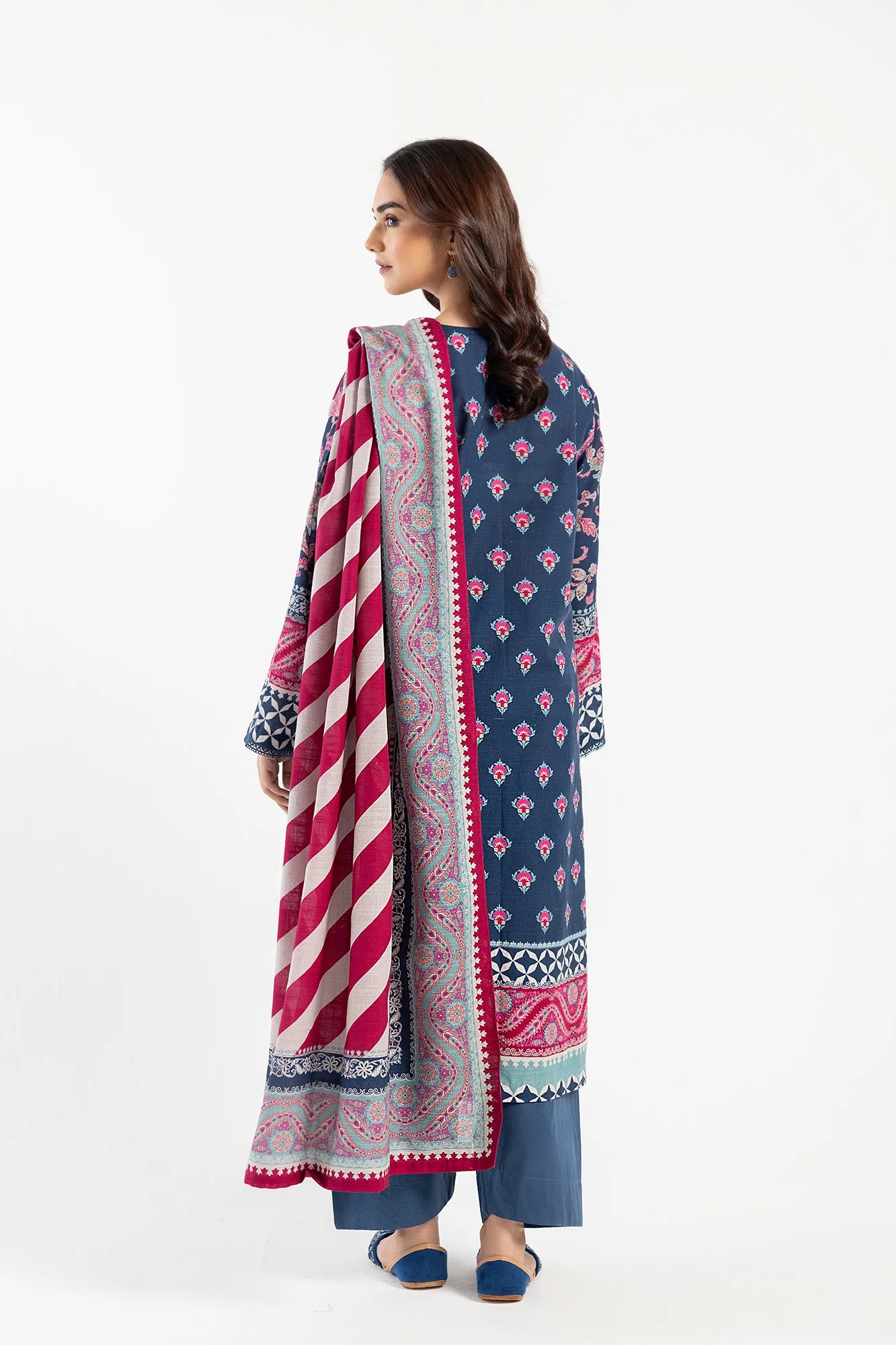 Ethnic 3Pc Printed khaddar Suit E0469/202/622 gulbuy.com