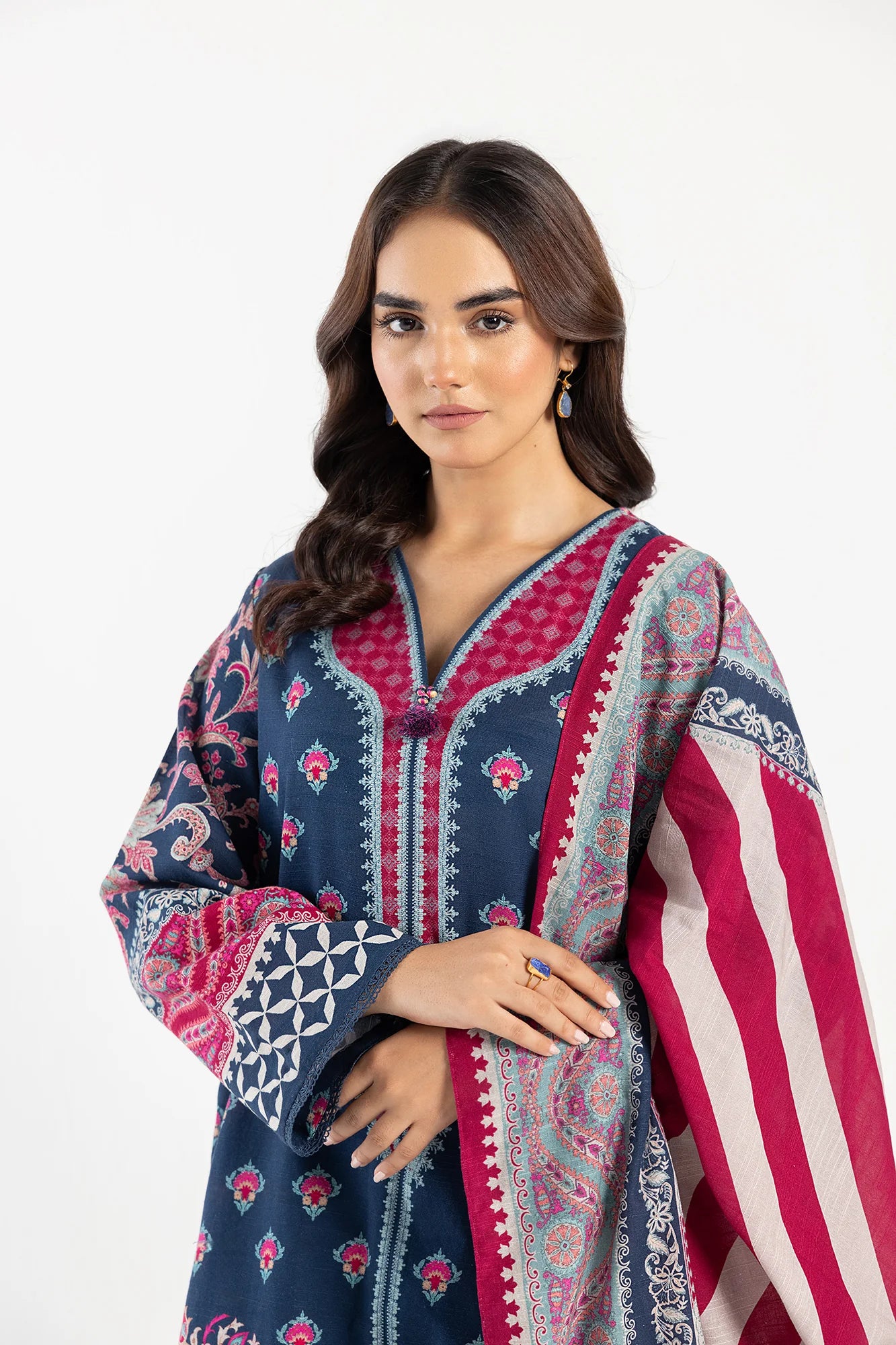Ethnic 3Pc Printed khaddar Suit E0469/202/622 gulbuy.com