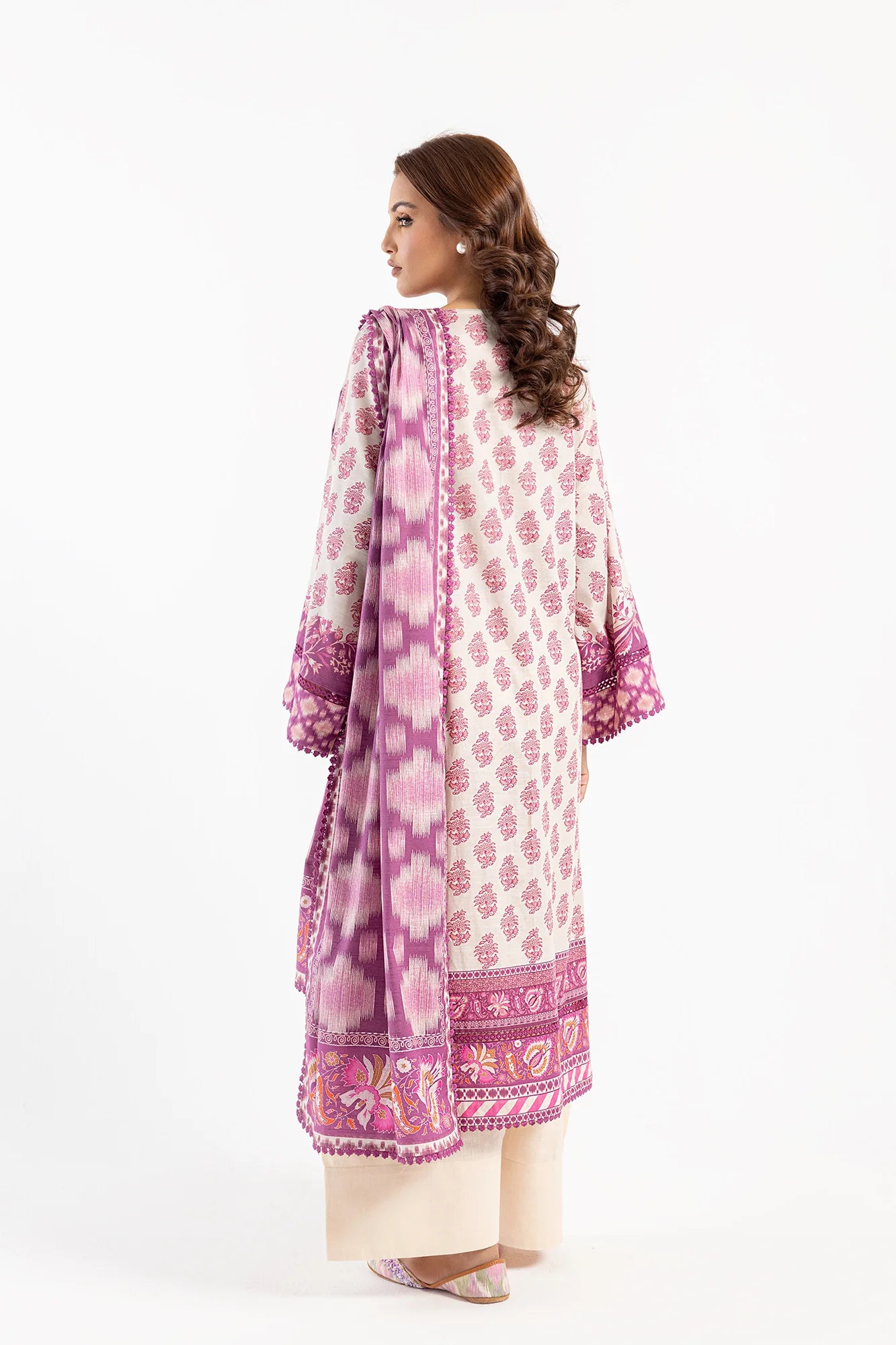 Ethnic 3Pc Printed khaddar Suit E0479/202/524 gulbuy.com