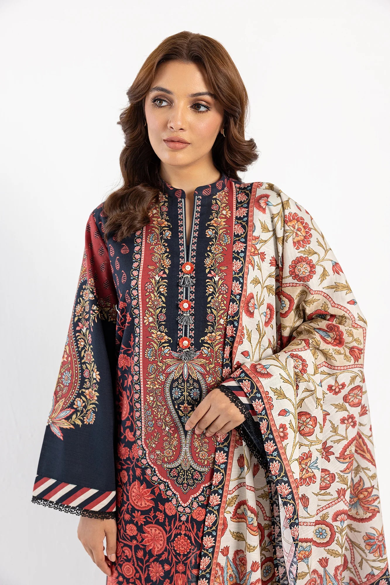Ethnic 3Pc Printed khaddar Suit E0481/202/621 gulbuy.com