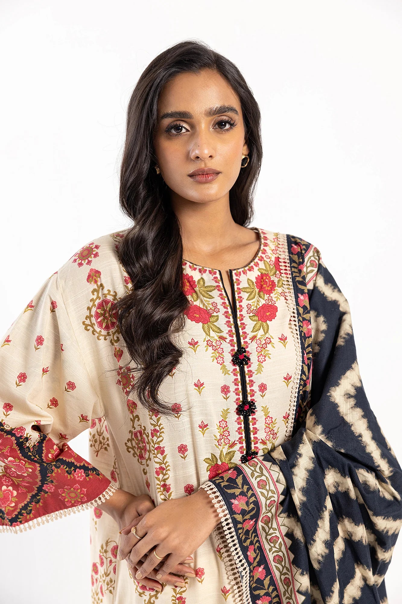Ethnic 3Pc Printed khaddar Suit E0487/202/006 gulbuy.com