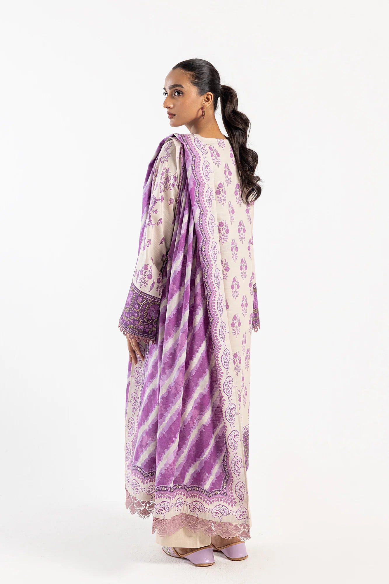 Ethnic 3Pc Printed khaddar Suit E0489/202/523 gulbuy.com