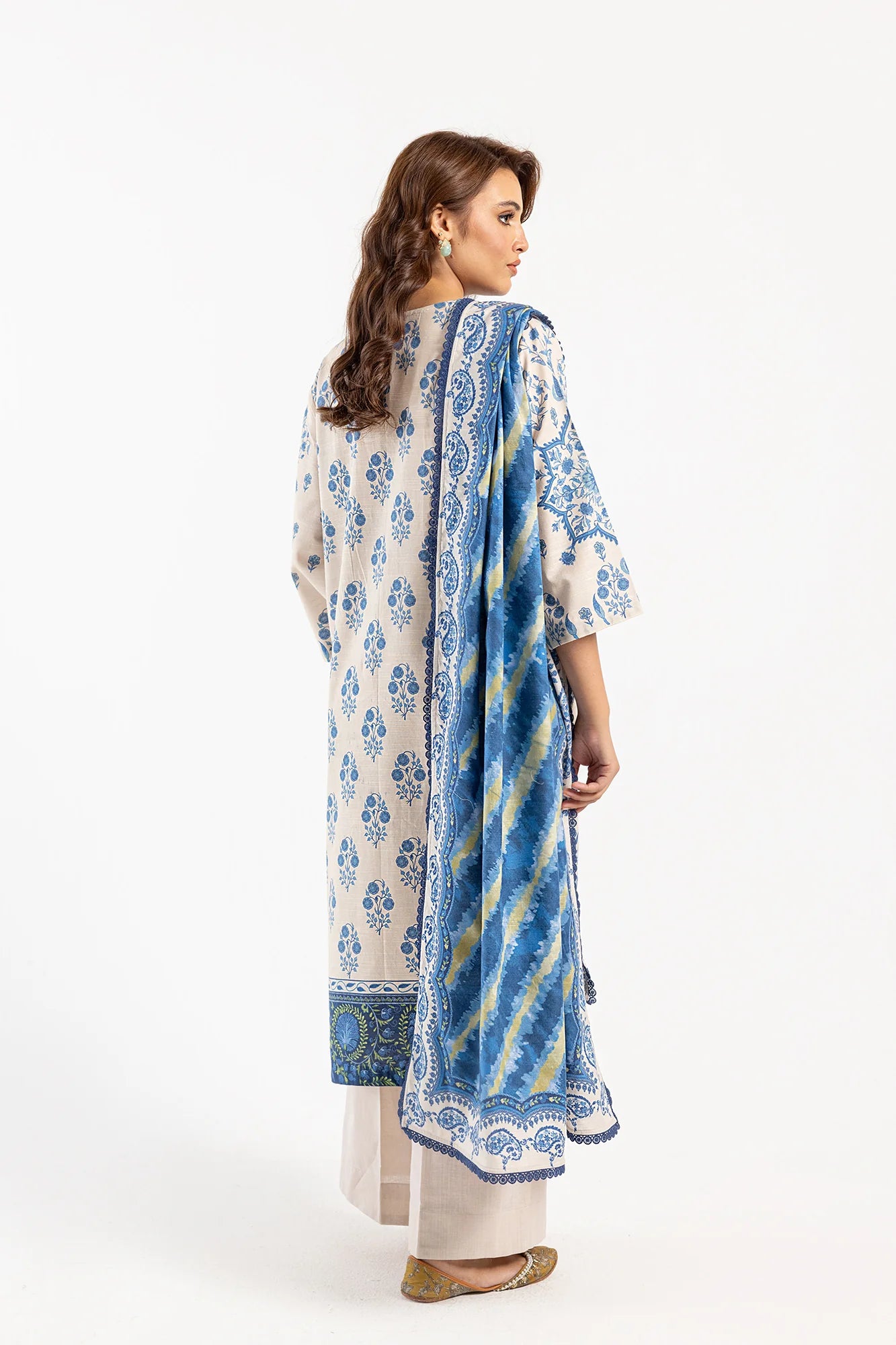 Ethnic 3Pc Printed khaddar Suit E0489/202/626 gulbuy.com