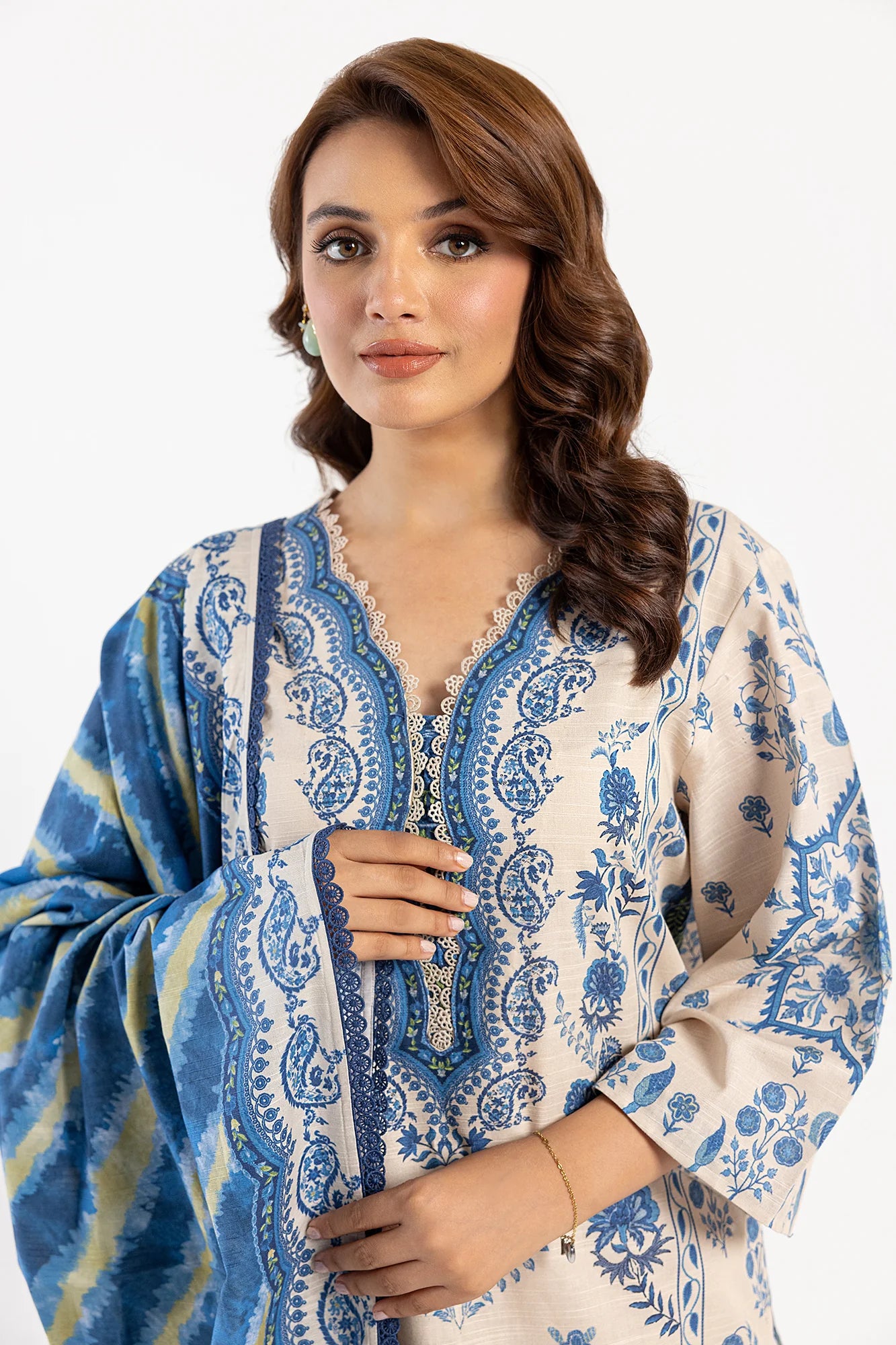 Ethnic 3Pc Printed khaddar Suit E0489/202/626 gulbuy.com