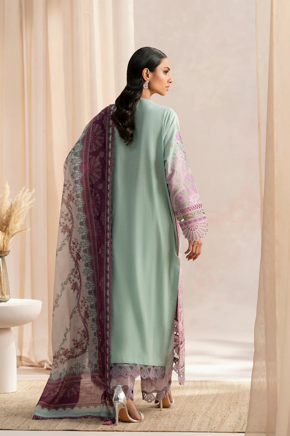 Ethnc 3Pc Embroidered Lawn Suit E0525/203/512 gulbuy.com