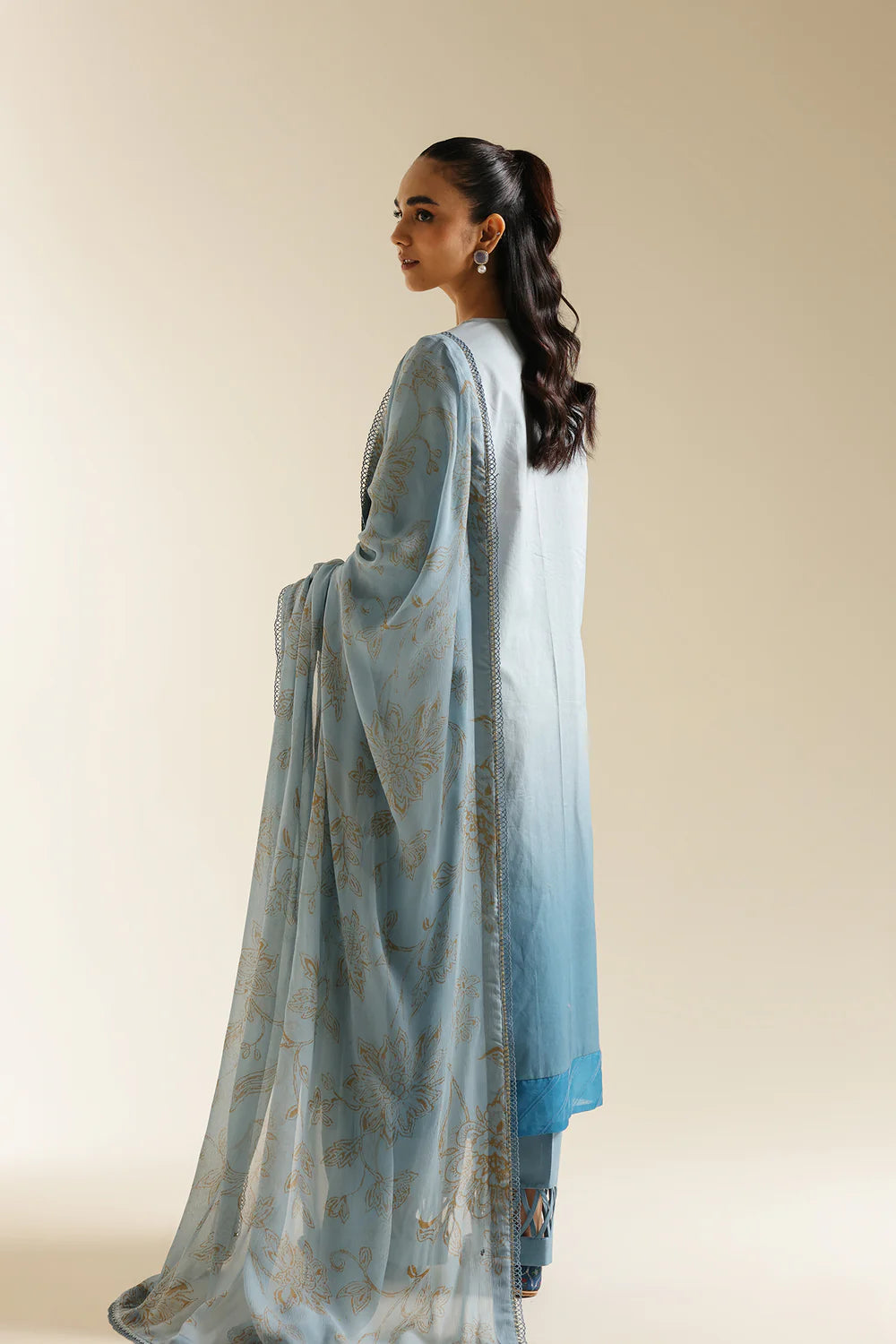 Ethnc 3Pc Embroidered Lawn Suit E0530/203/631 gulbuy.com