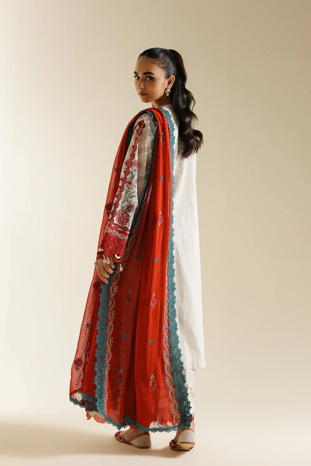 Ethnc 3Pc Embroidered Lawn Suit E0531/203/005 gulbuy.com
