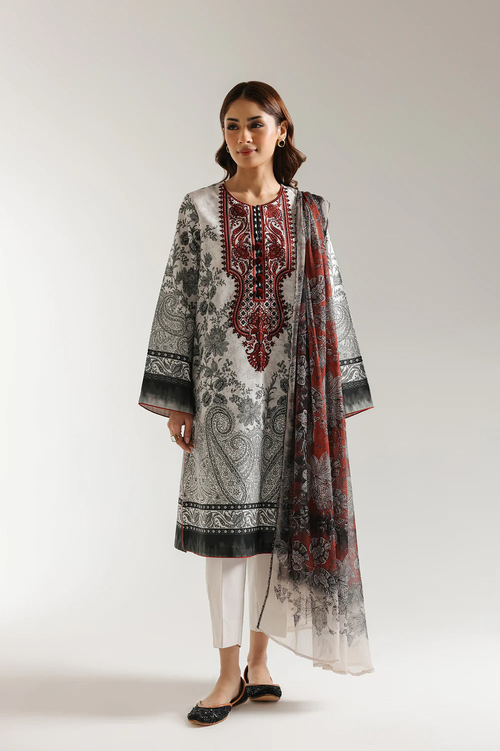 Ethnic 3Pc Embroidered Lawn Suit E0601/203/902 XL gulbuy.com