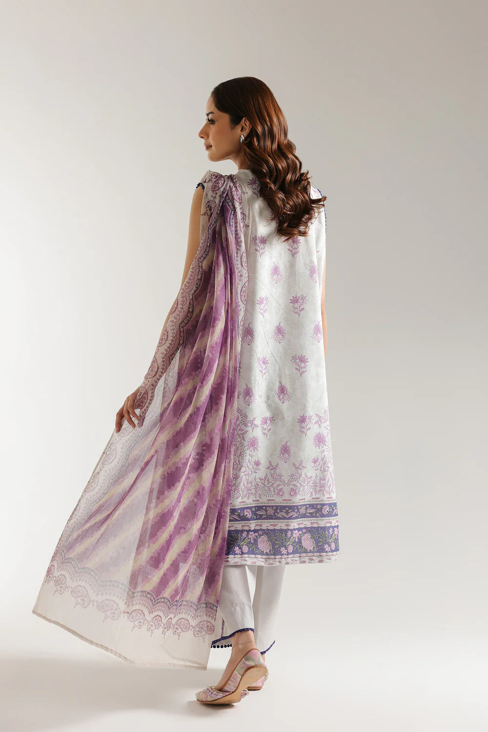 Ethnic 3Pc Embroidered Lawn Suit E0602/203/530 gulbuy.com