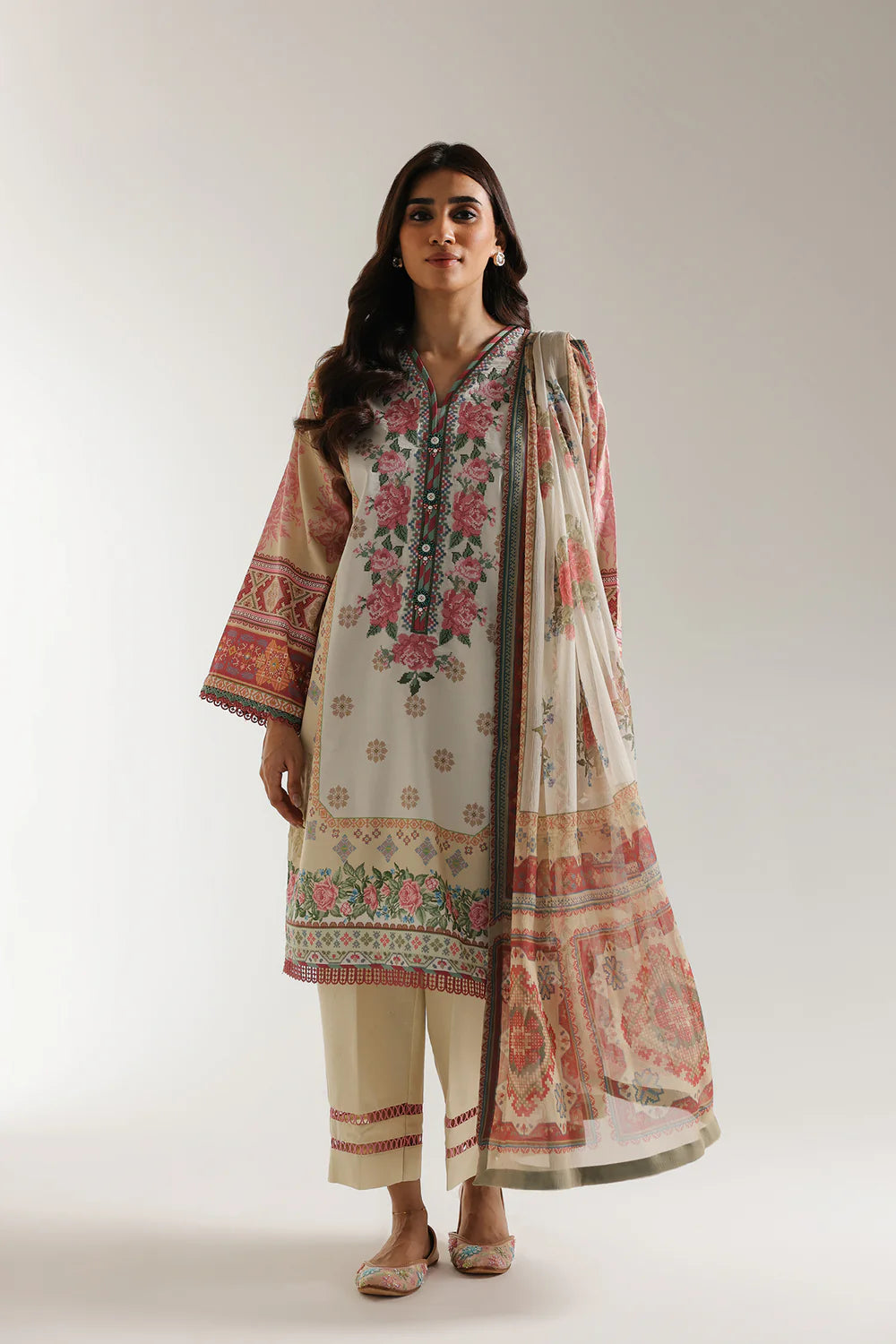 Ethnic 3Pc Embroidered Lawn Suit E0604/203/112 XL gulbuy.com