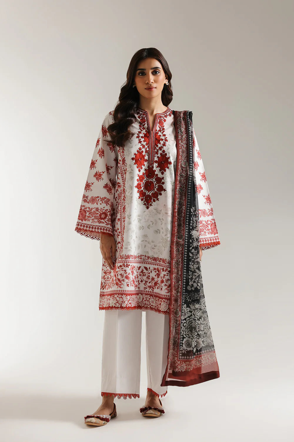 Ethnic 3Pc Embroidered Lawn Suit E0608/203/902 XL gulbuy.com