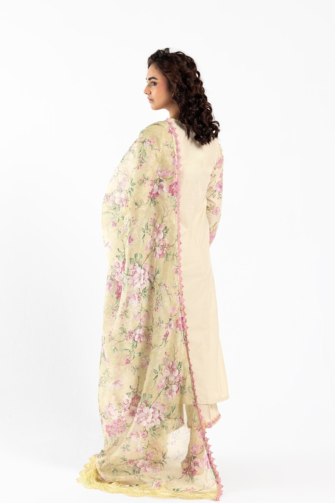 Ethnic 3 Piece Embroidered Lawn Suit (E0611/105/004)