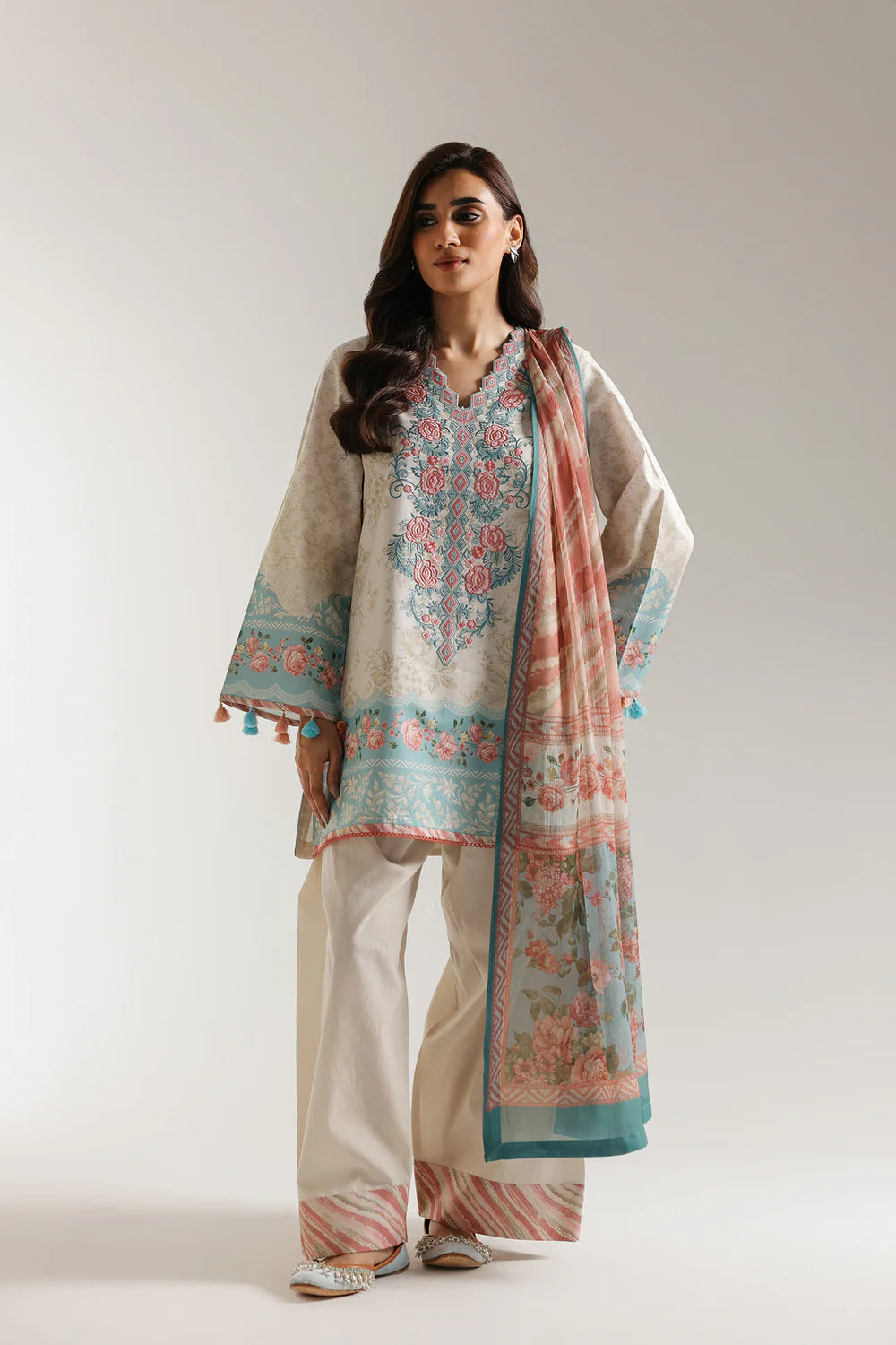 Ethnic 3Pc Embroidered Lawn Suit E0611/203/005 XL gulbuy.com
