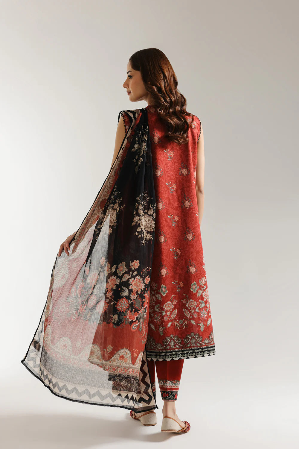 Ethnic 3Pc Embroidered Lawn Suit E0616/203/305 gulbuy.com