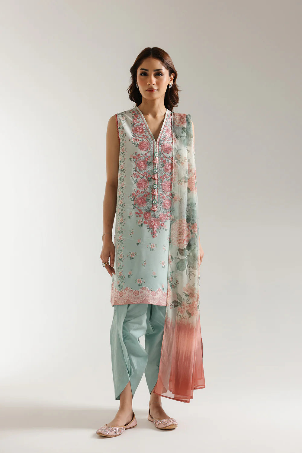 Ethnic 3Pc Embroidered Lawn Suit E0617/203/718 XL gulbuy.com