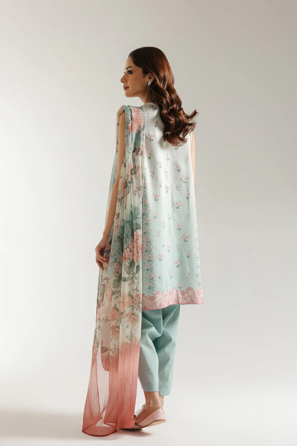 Ethnic 3Pc Embroidered Lawn Suit E0617/203/718 gulbuy.com
