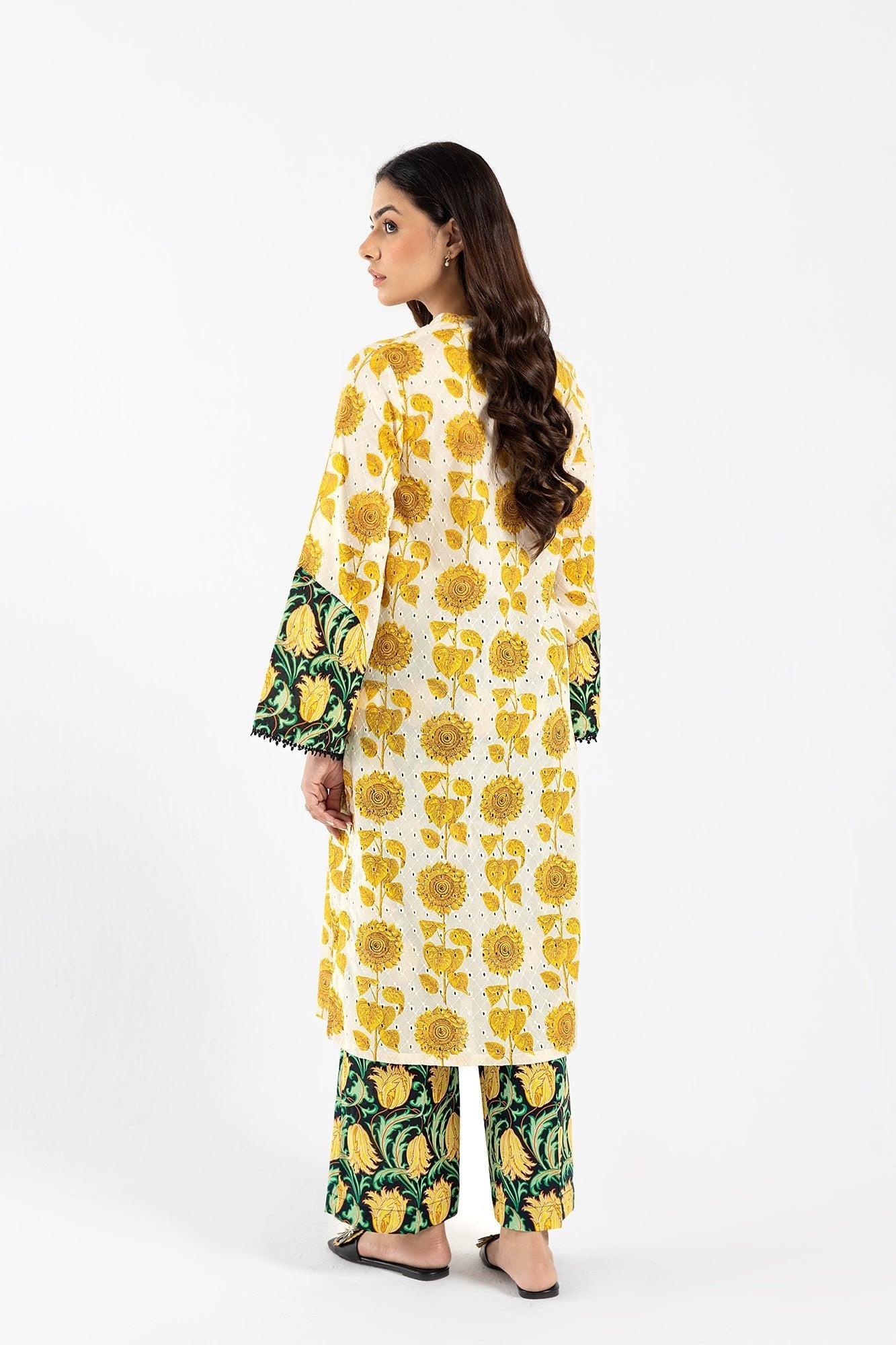 ETHNIC 2PC EMBROIDERED SUIT E4512/102/902 gulbuy.com