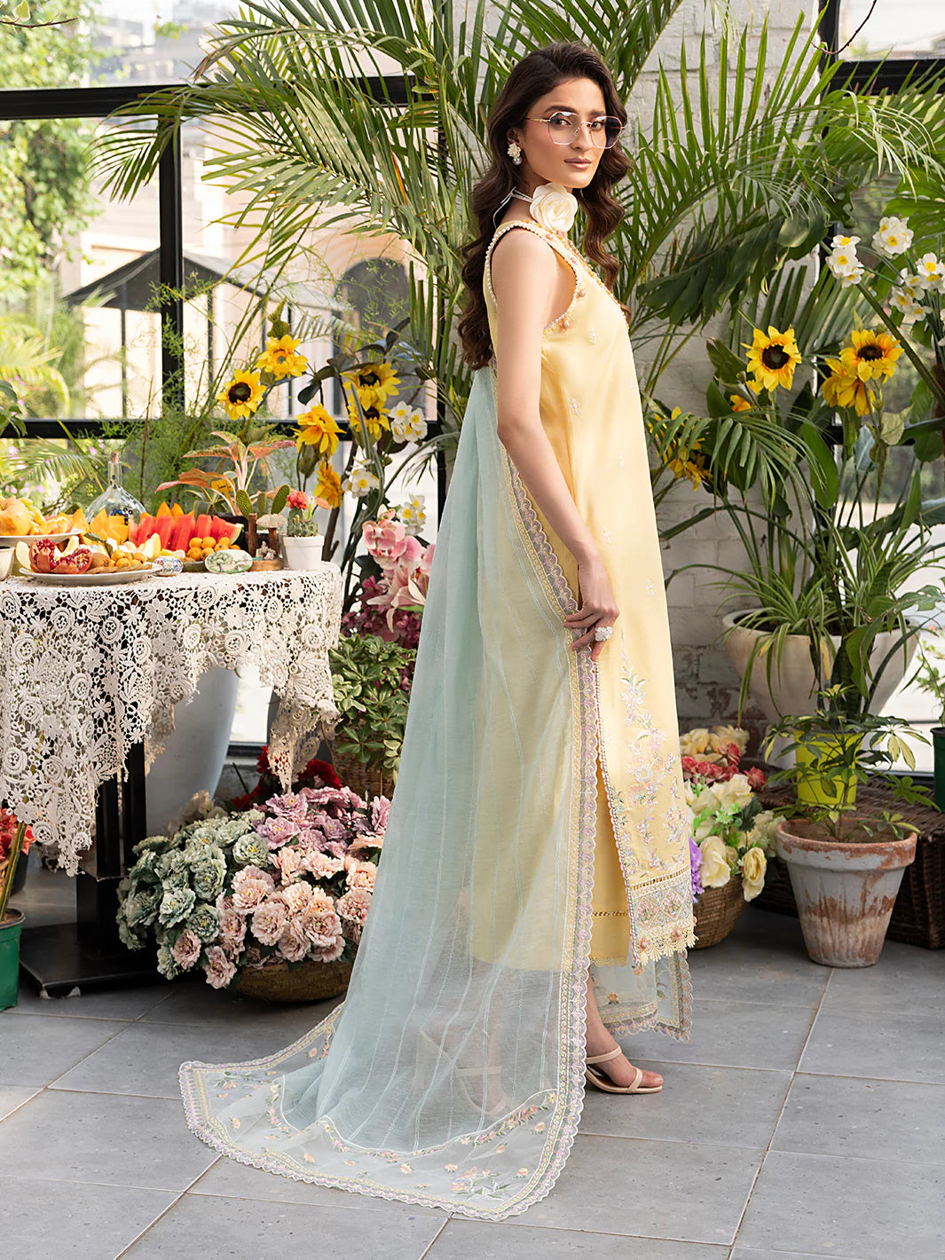 Izel 3Pc Embroidered Lawn Suit FLEURIS gulbuy.com