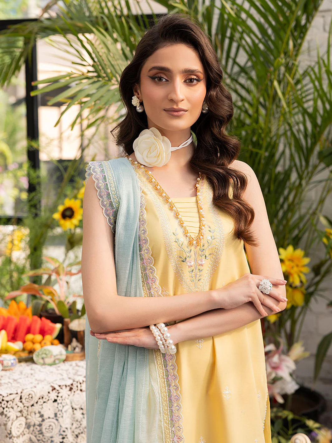 Izel 3Pc Embroidered Lawn Suit FLEURIS gulbuy.com