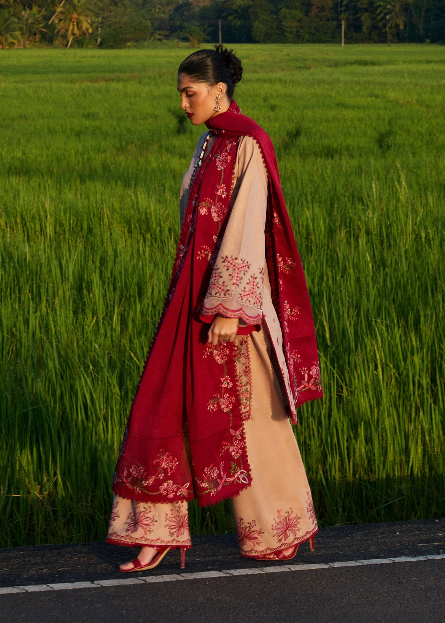 Hussain Rehar 3Pc Embroidered Lawn Suit Shiren gulbuy.com