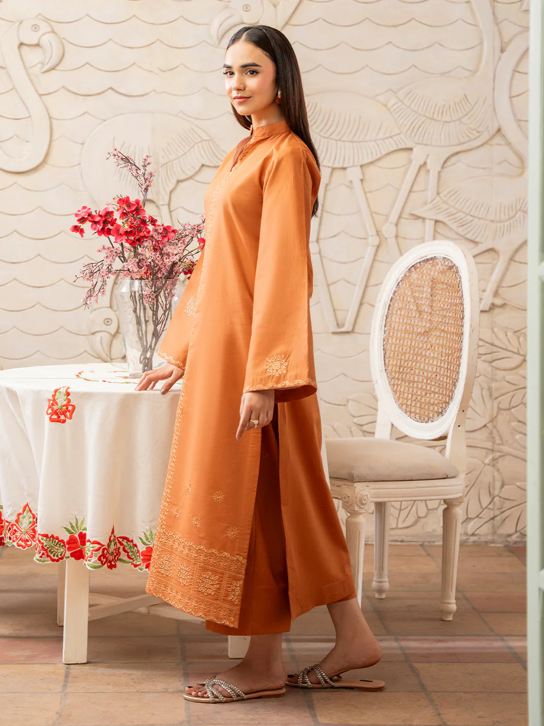 Izel 2Pc Embroidered Lawn Suit HENLEY gulbuy.com