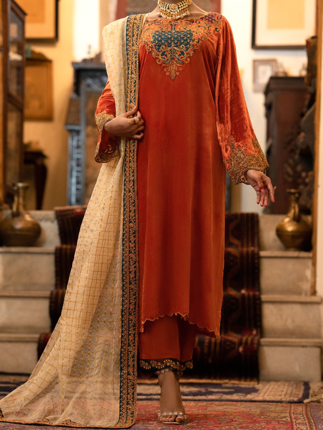 ALMIRAH 3 PIECE EMBROIDERED VELVET SUIT (AL-3PS-LS-442)