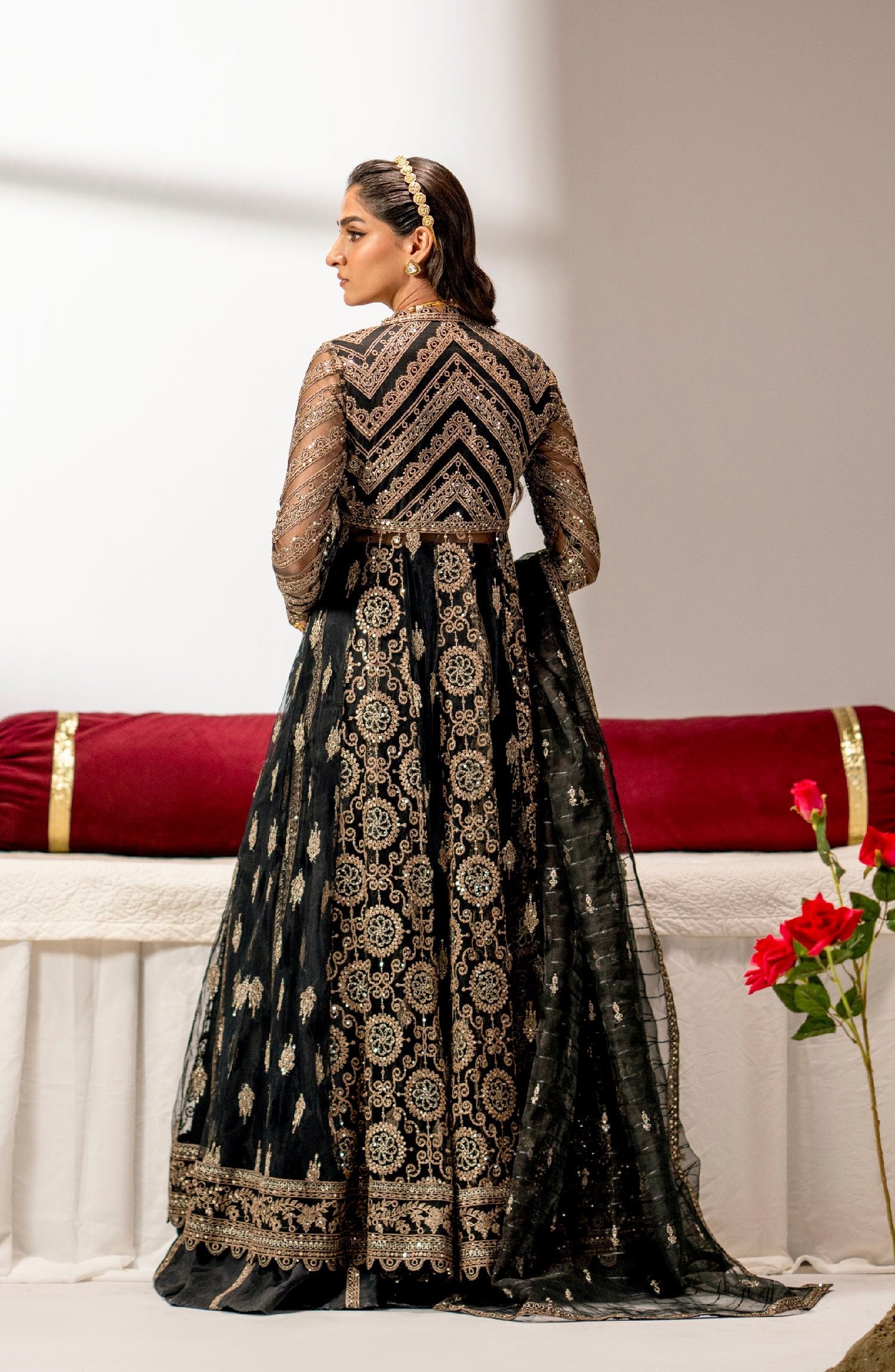MARYUM & MARIA 3PC EMBROIDERED LUXURY SUIT (Elise-MW23-527)