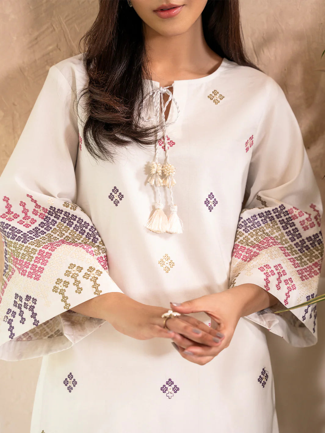 Izel 2Pc Embroidered Lawn Suit RAY gulbuy.com