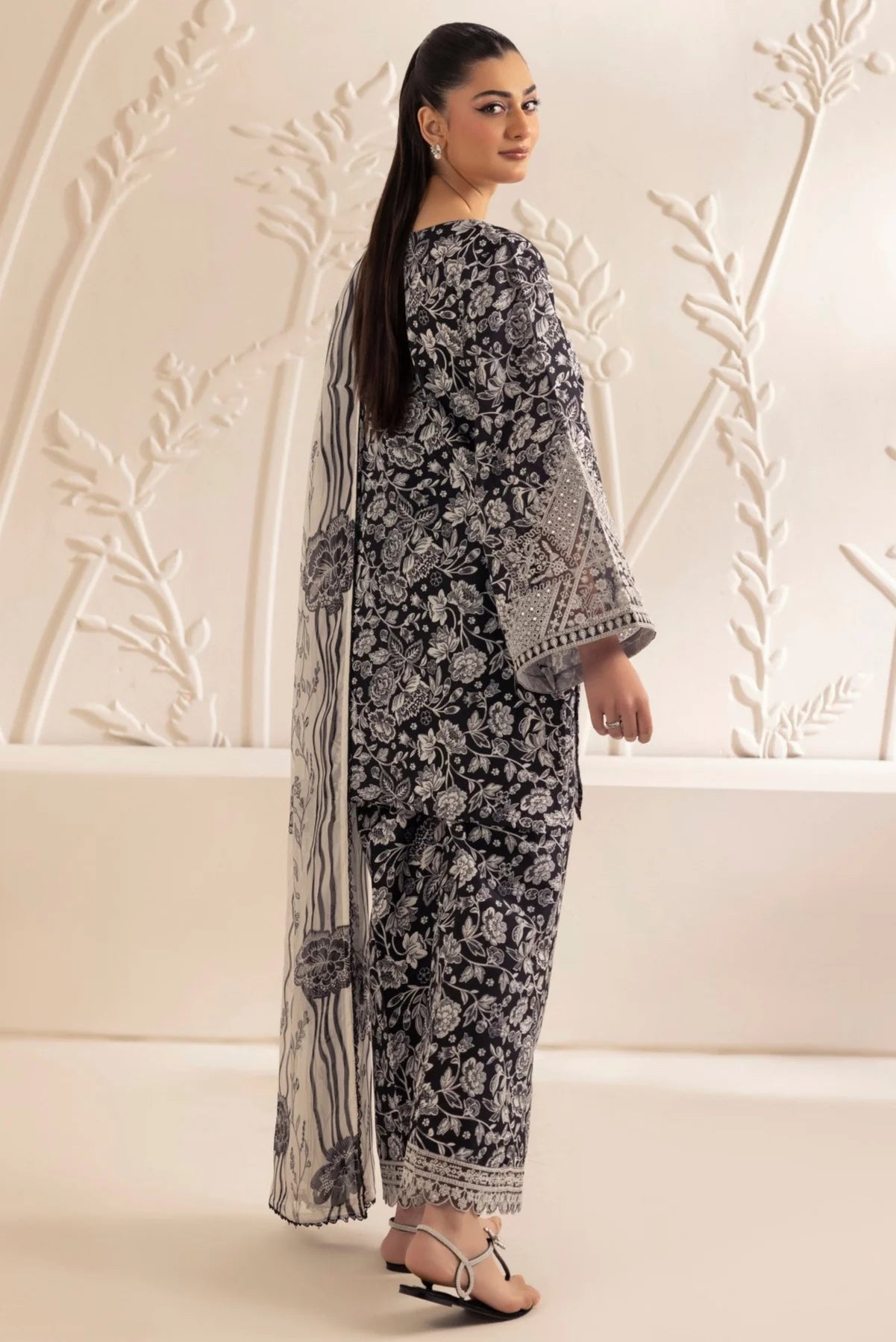 Mohagni 3Pc Embroidered Lawn Suit SPL-10 gulbuy.com