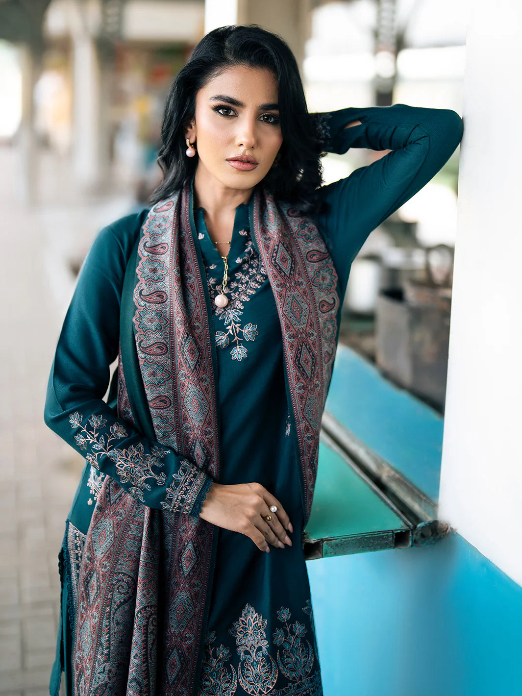 Izel 3Pc Embroidered Lawn Suit TABEER gulbuy.com
