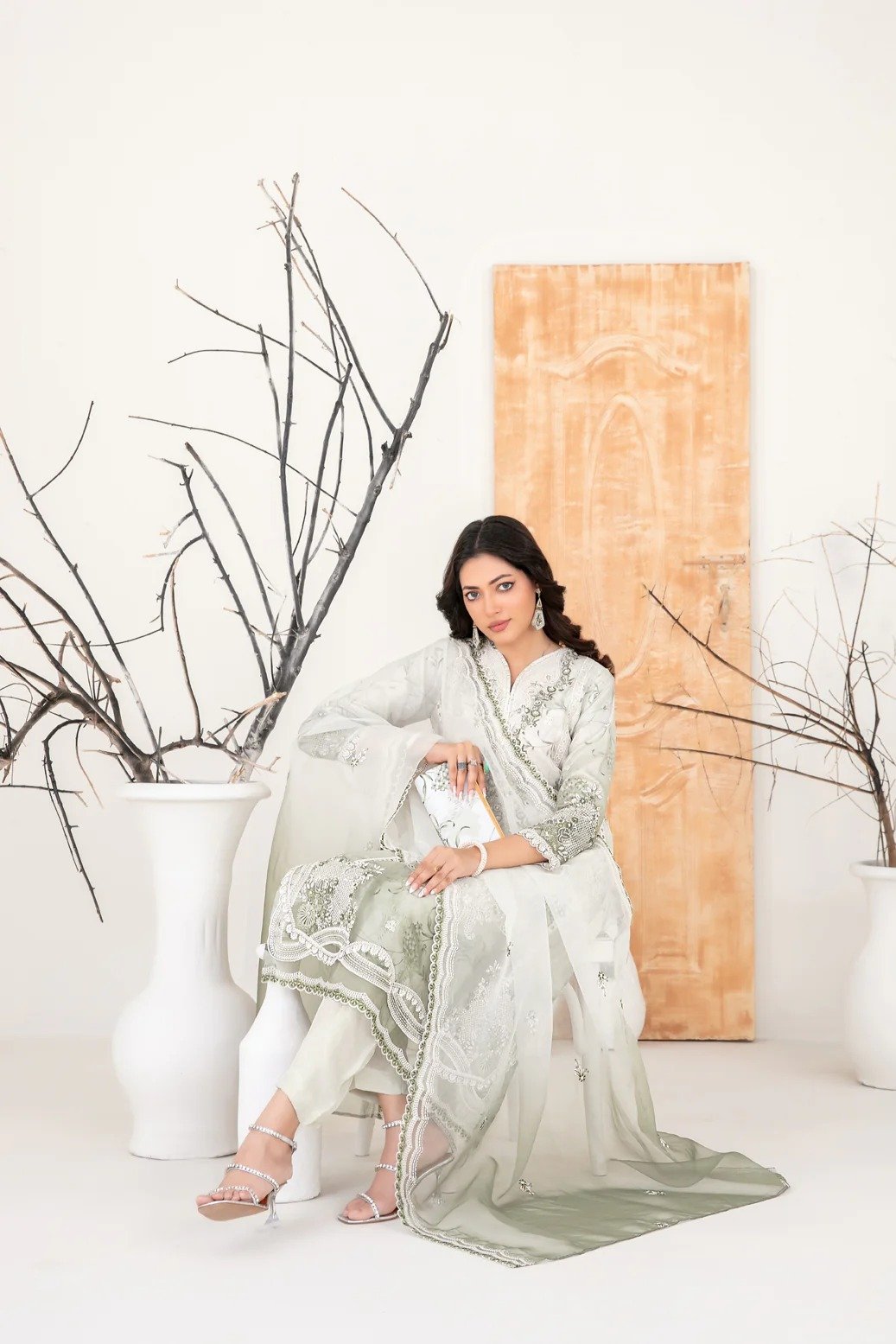 Tawakkal 3Pc Embroidered Lawn Suit D-2224-Mulan gulbuy.com