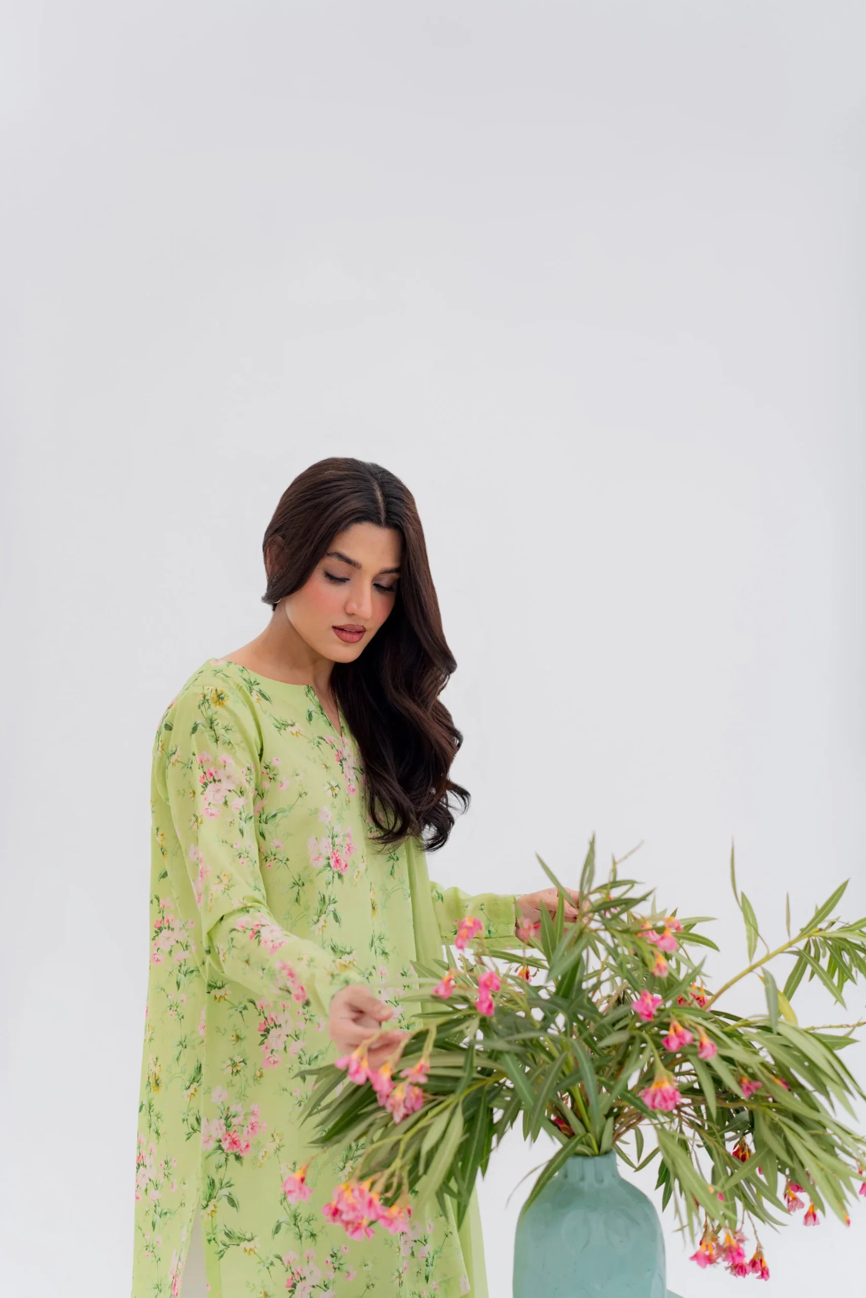 Kastoor 3Pc Printed Lawn Suit EF-335 gulbuy.com