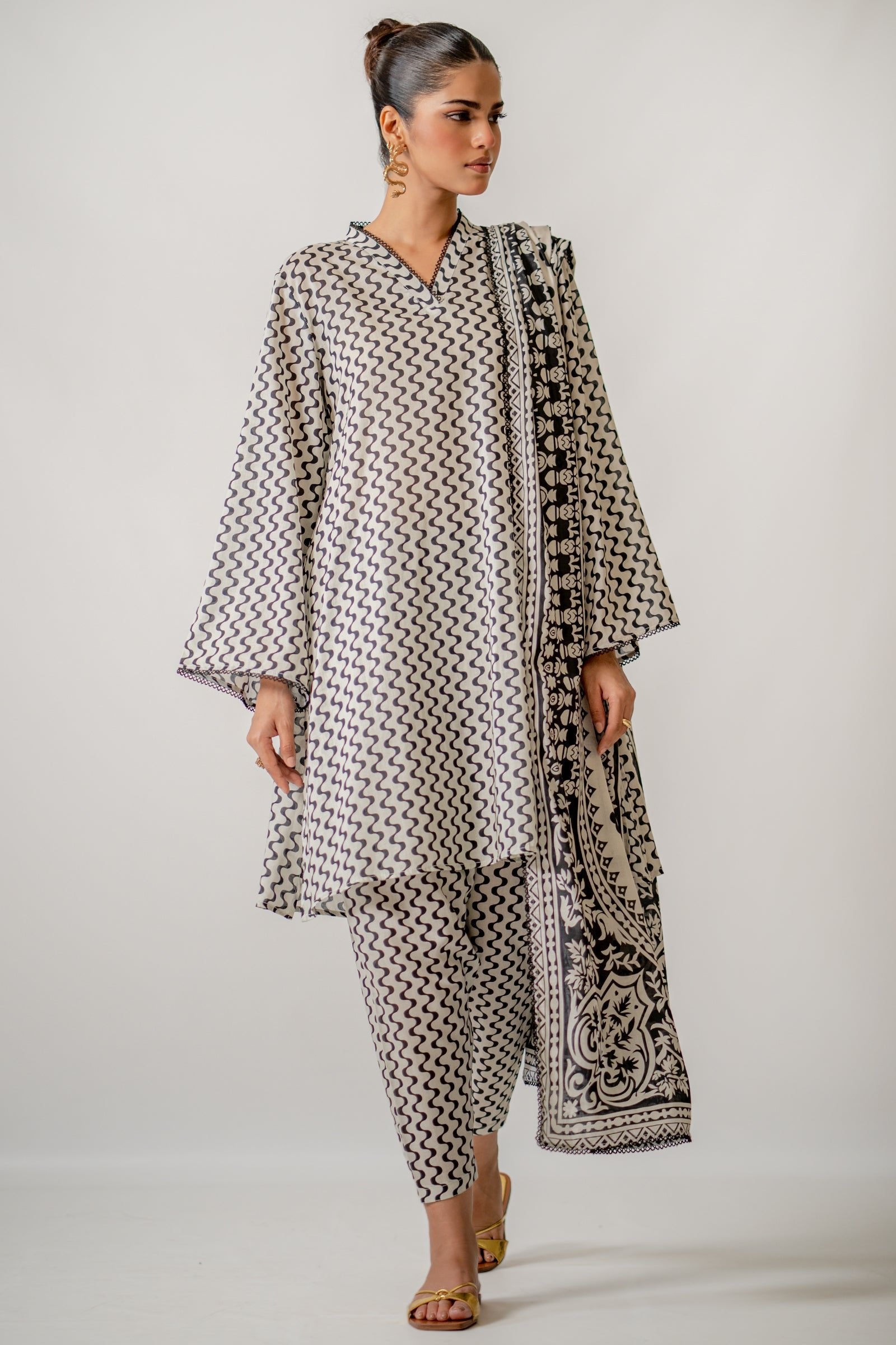 Ego 3 Piece Printed Lawn Suit (U00424-999-BW0)