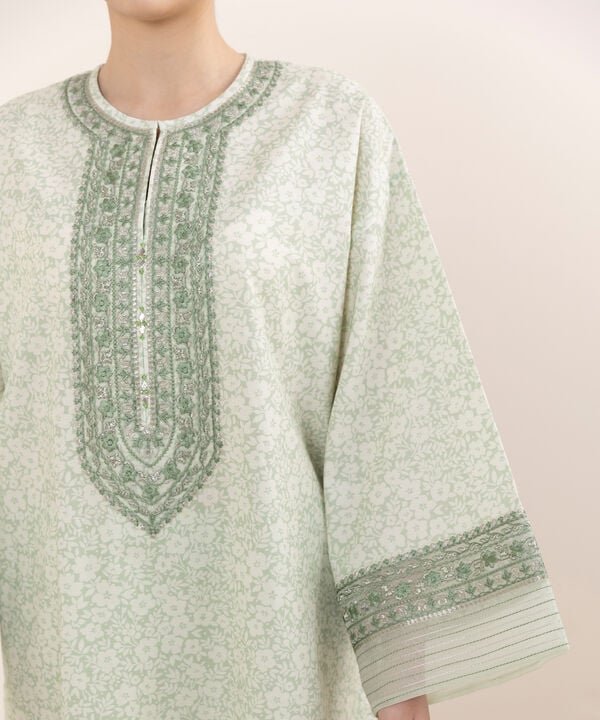 Sapphire 2Pc Embroidered Lawn Suit U2TEDY25V610 gulbuy.com