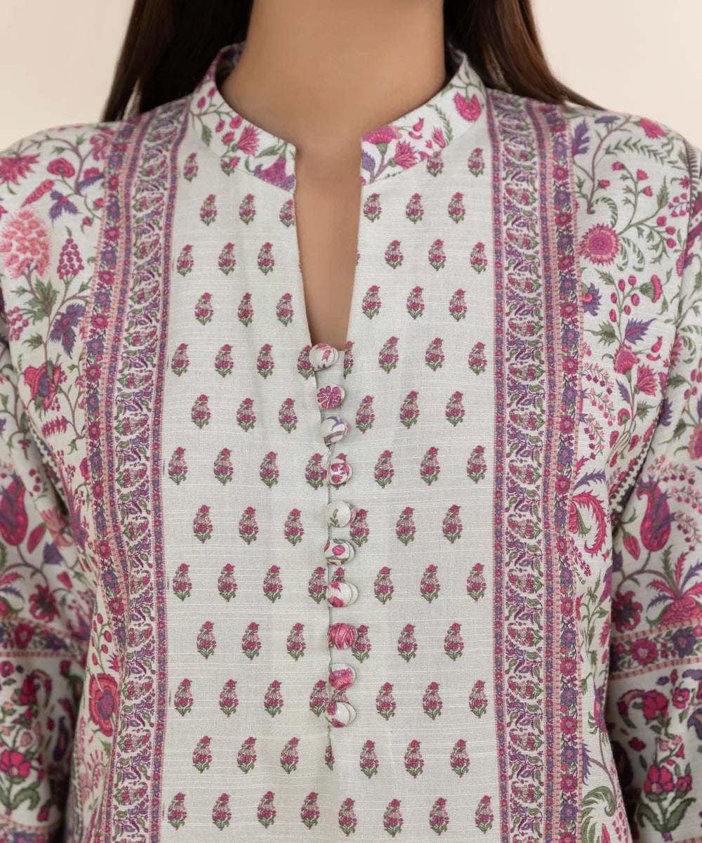 Sapphire 3Pc Printed Khaddar Suit PDY24DFV82TS gulbuy.com